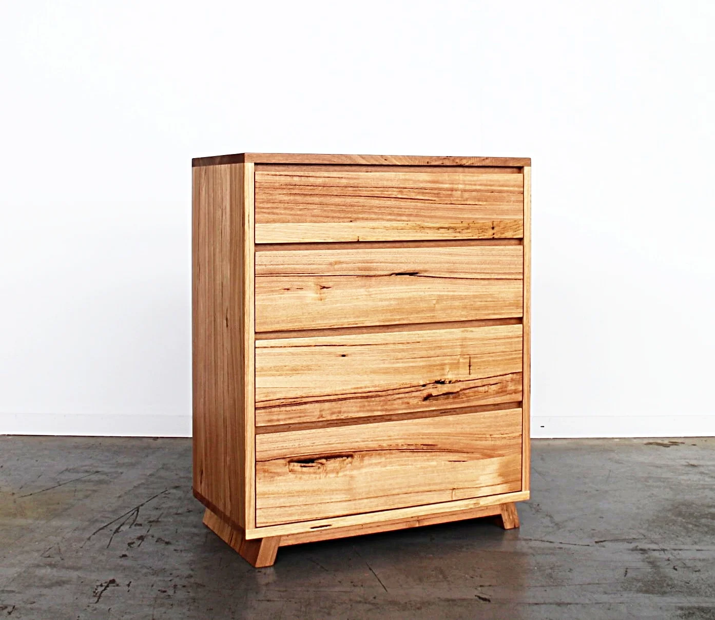 CLARKE CHEST OF DRAWERS