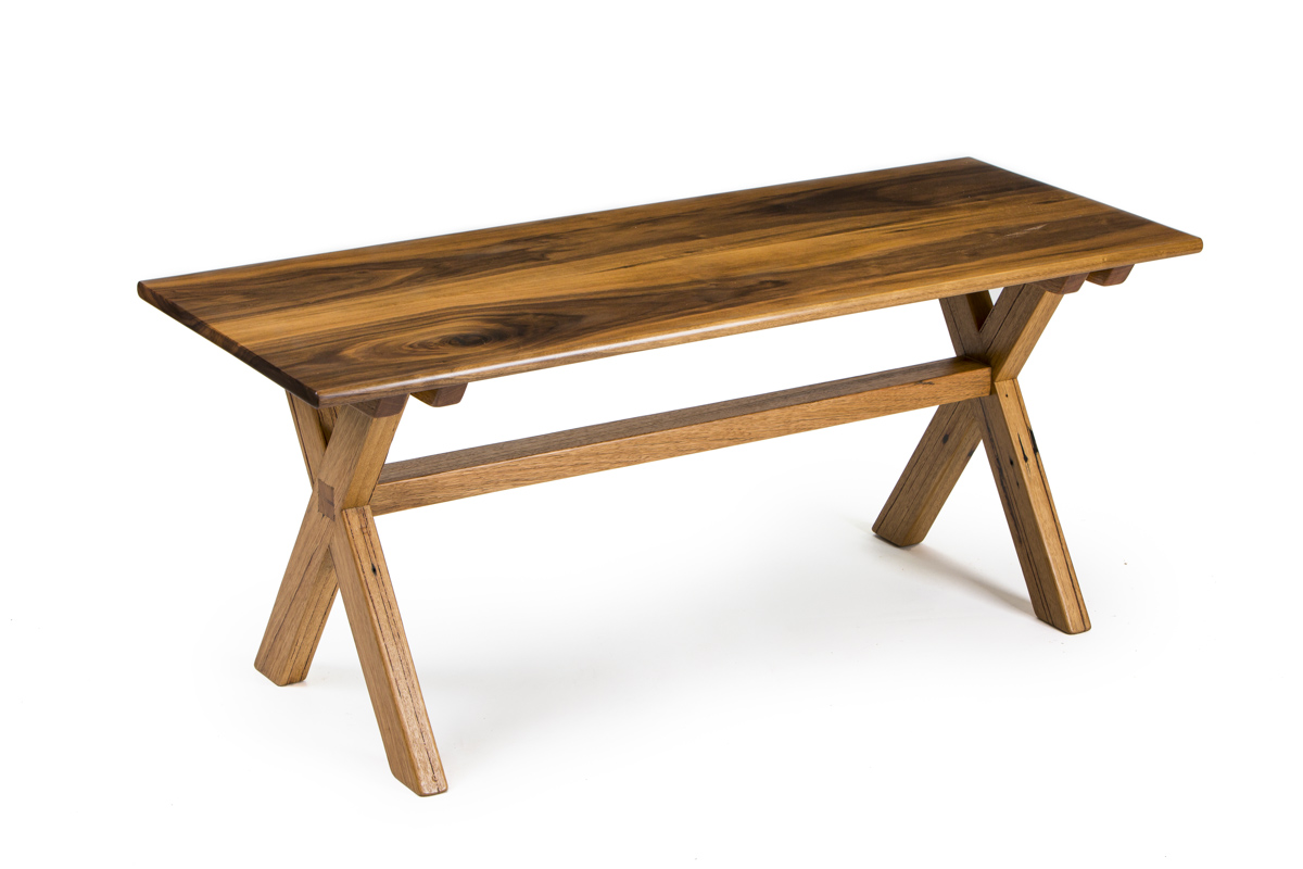 X-BASE COFFEE TABLE