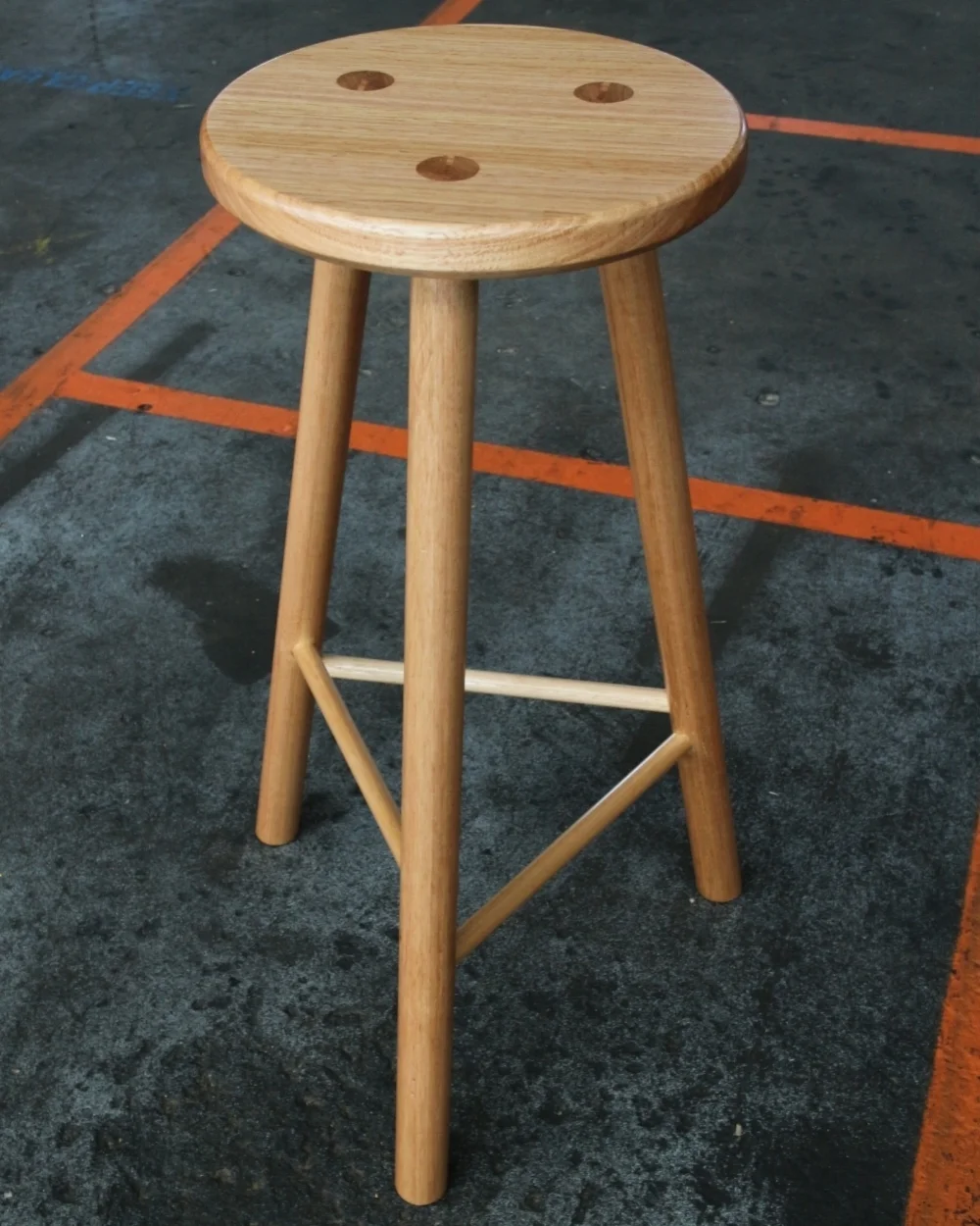 STAGGER BAR STOOL