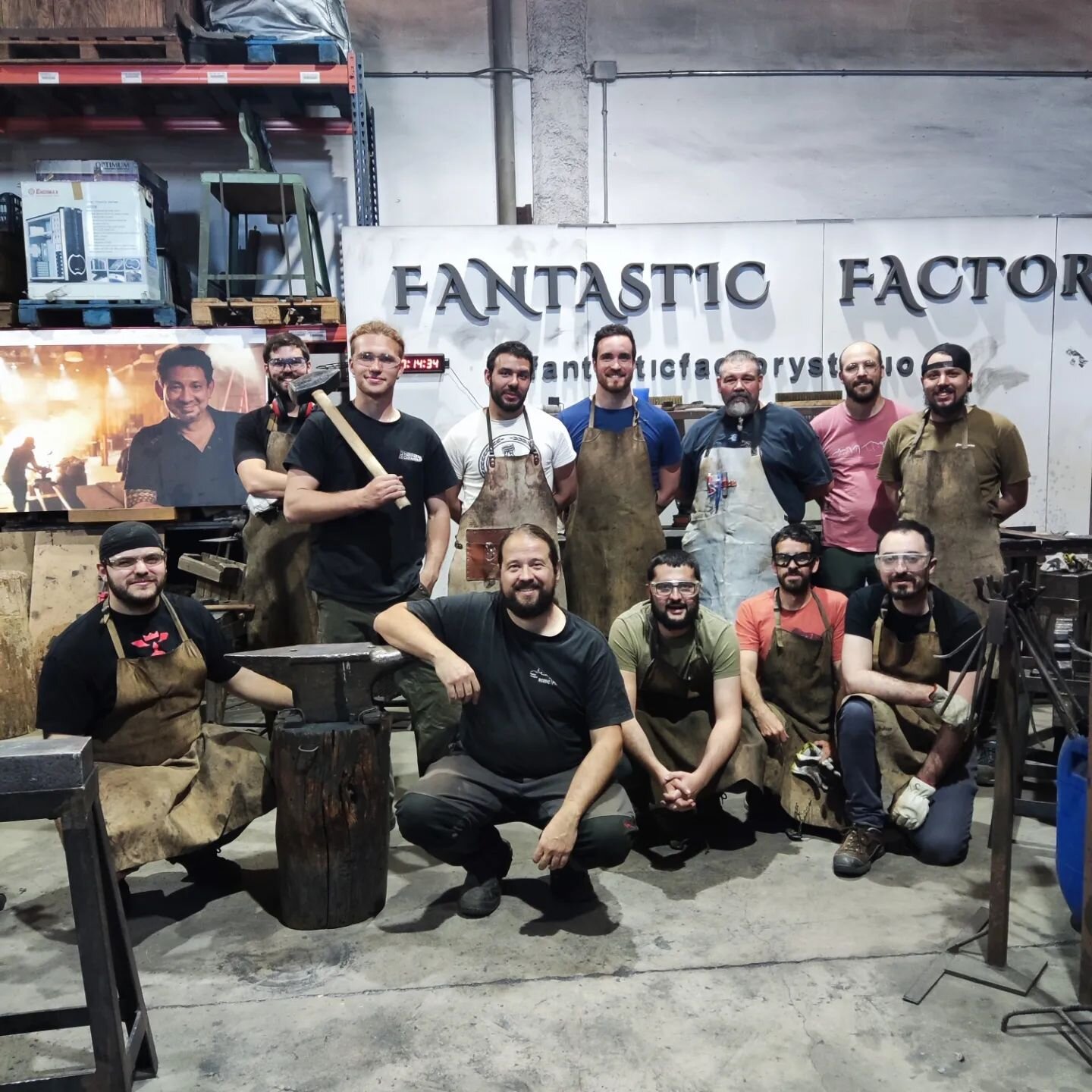 Cursos de Forja en Fantastic Factory Studio @fantasticfactorystudio #forjadoafuego #cursosdeforja #fantasticfactorystudio