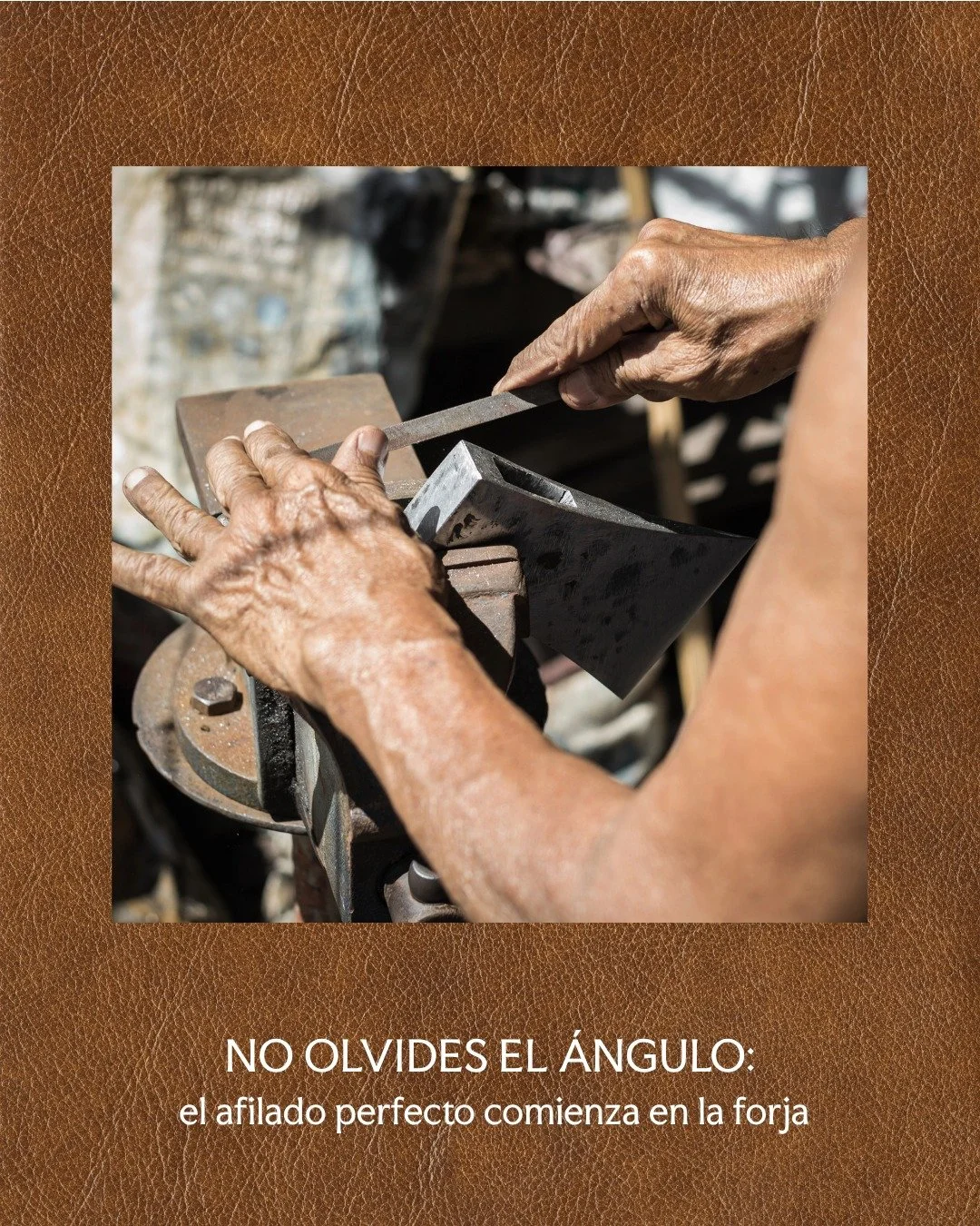 🧼 Uno de los errores m&aacute;s comunes es forjar una hoja sin tener claro el &aacute;ngulo final de afilado. Esto hace que luego sea m&aacute;s dif&iacute;cil conseguir una hoja funcional y equilibrada al usar la piedra o el esmeril.

🔍 En nuestro