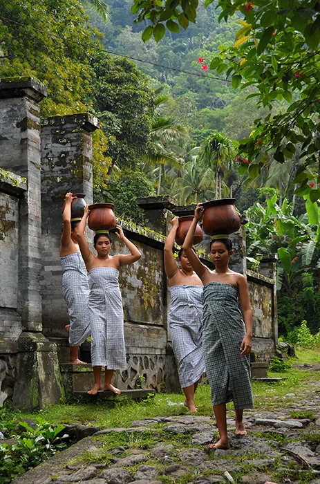 39 Carrying Holy Water