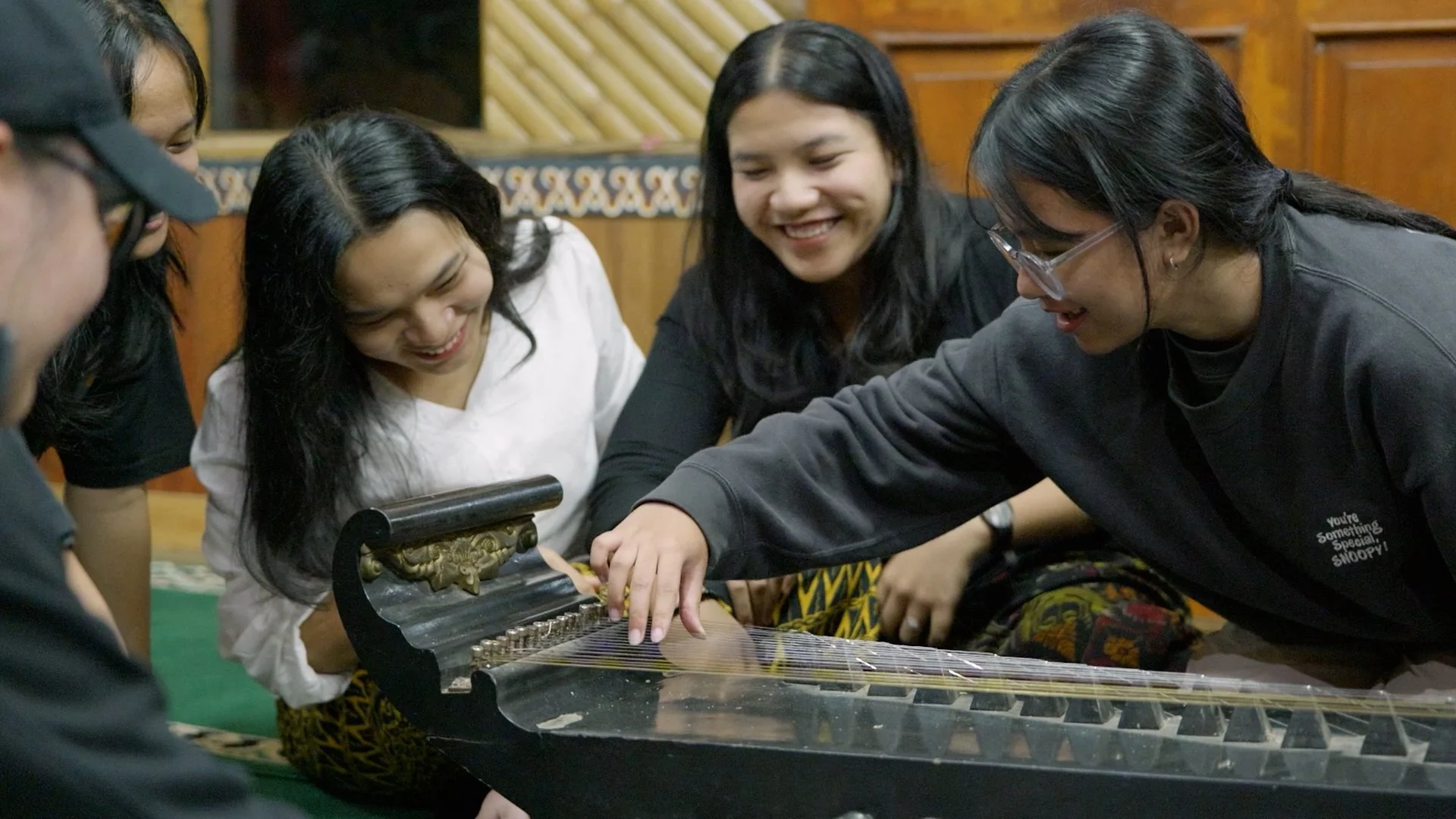 Garut Highlight - EDIT 1.mp4.00_01_04_17.Still001.jpg