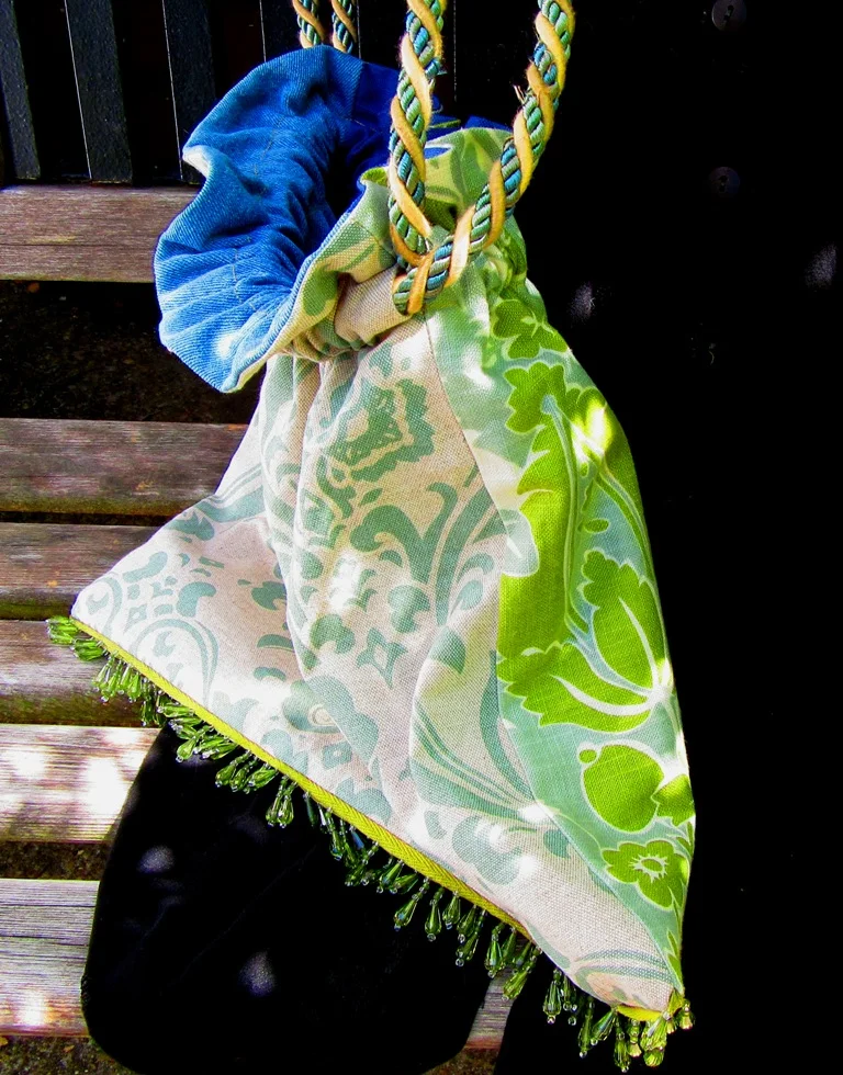 large tote bag with lining and bottom beading
