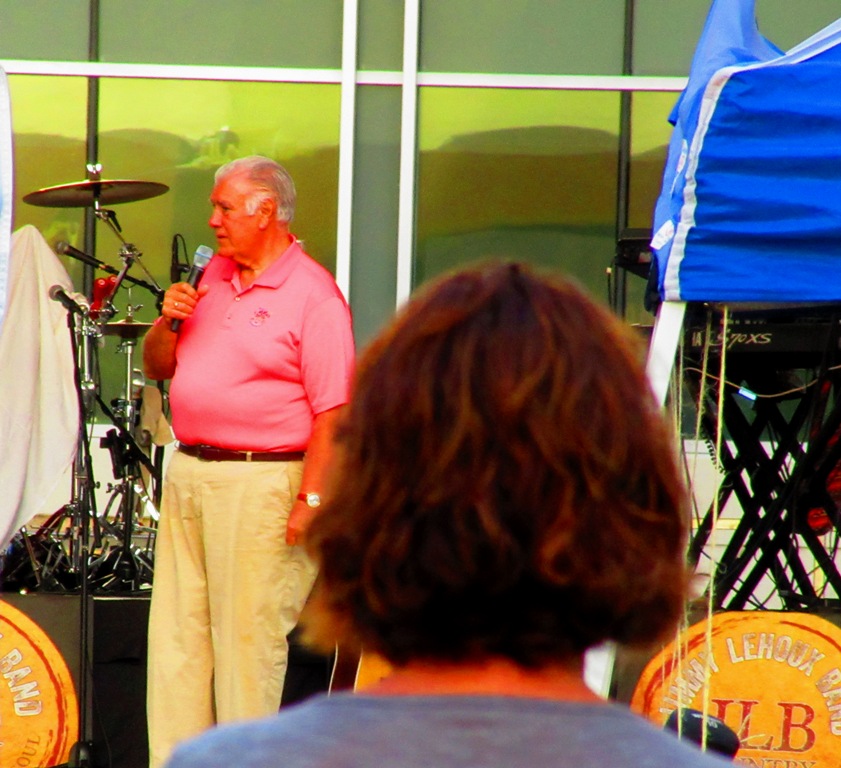 Mayor Gatsas announcing the apparently well-known veteran and the National Anthem.