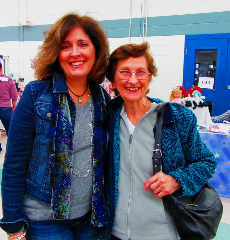 What a great picture of Sherie and her mother, Ardie....lovely smiles.