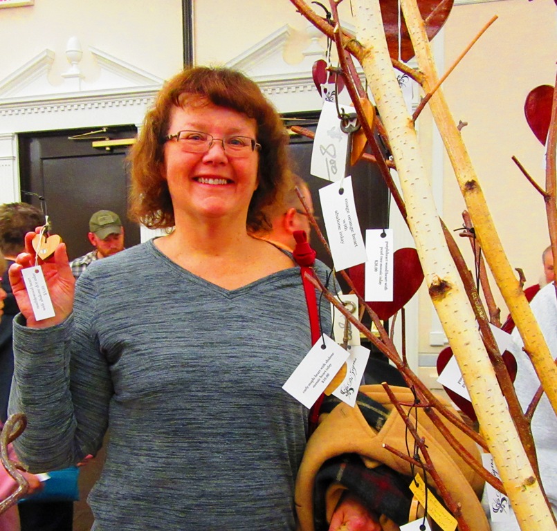 Sue chose the cute marblewood heart with the abalone dot inlay.