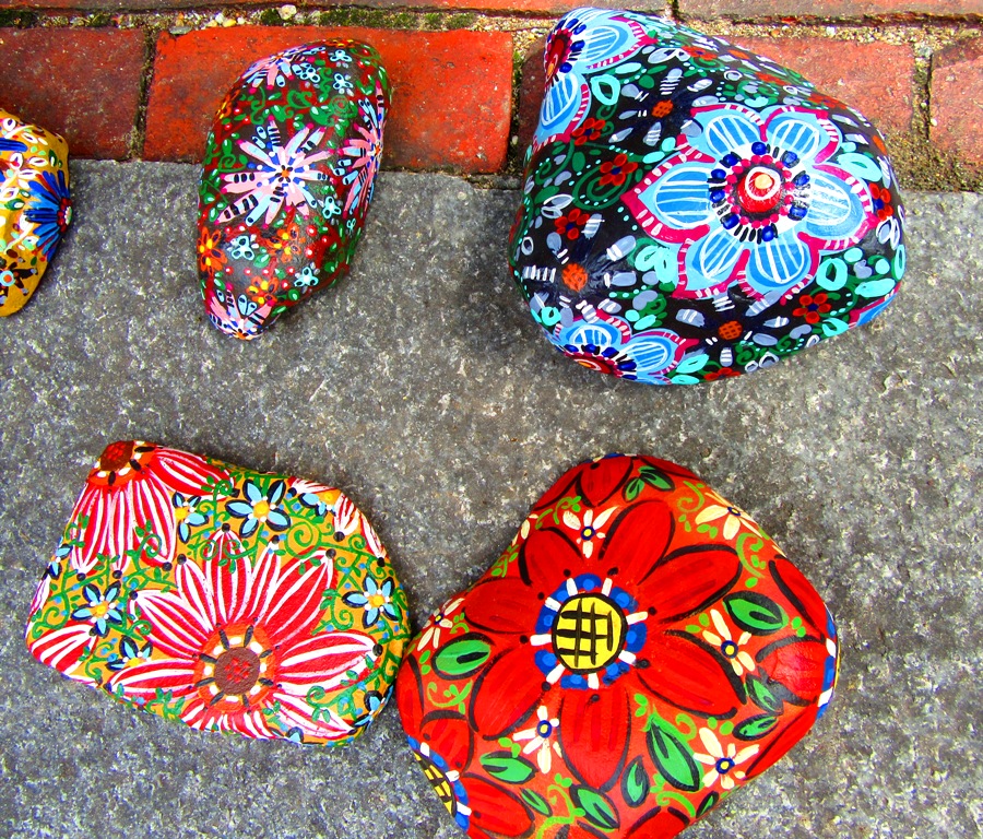 Flannery Black-Ingersoll's hand-painted rocks