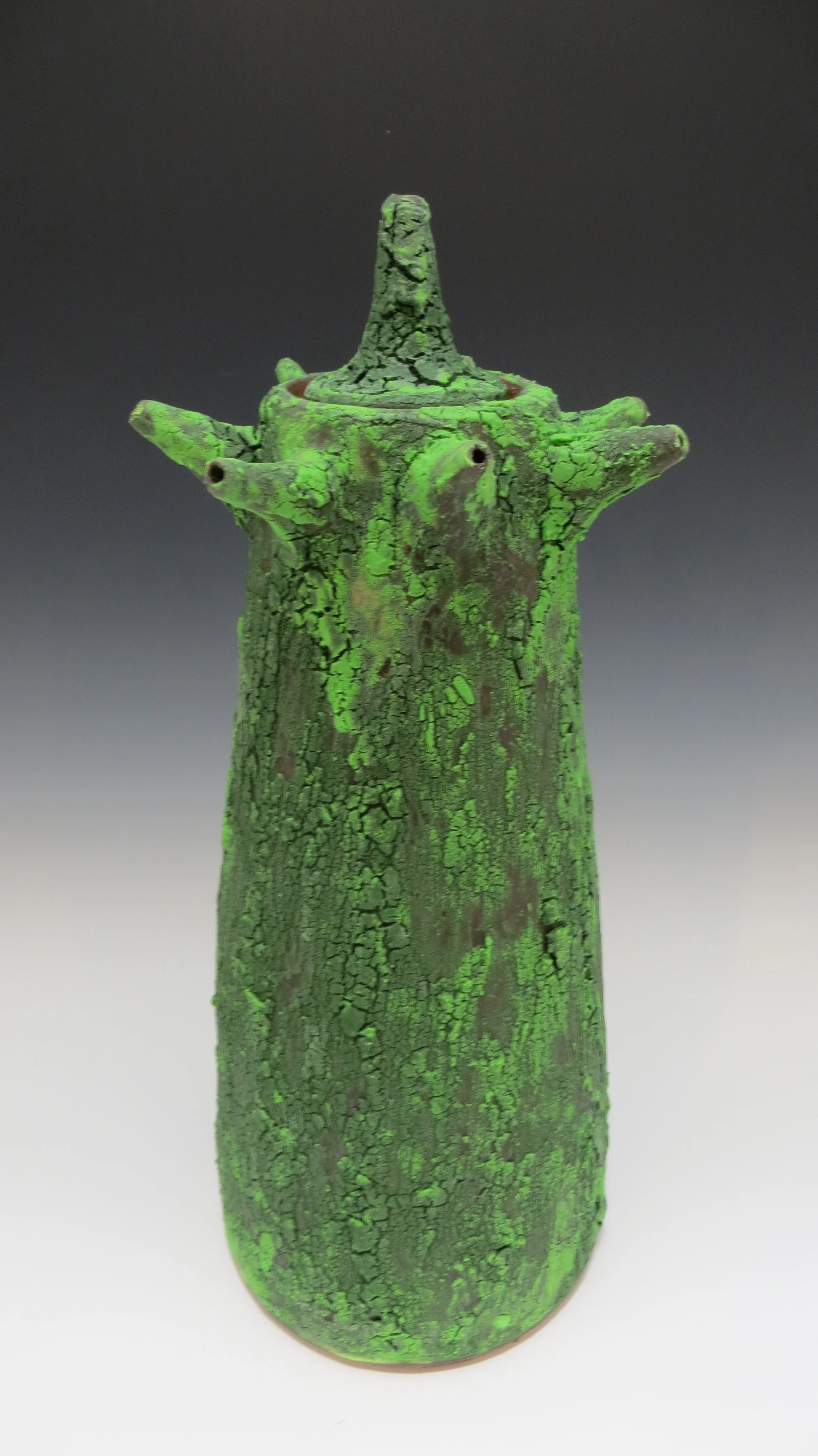 Green Crowned Jar                                              