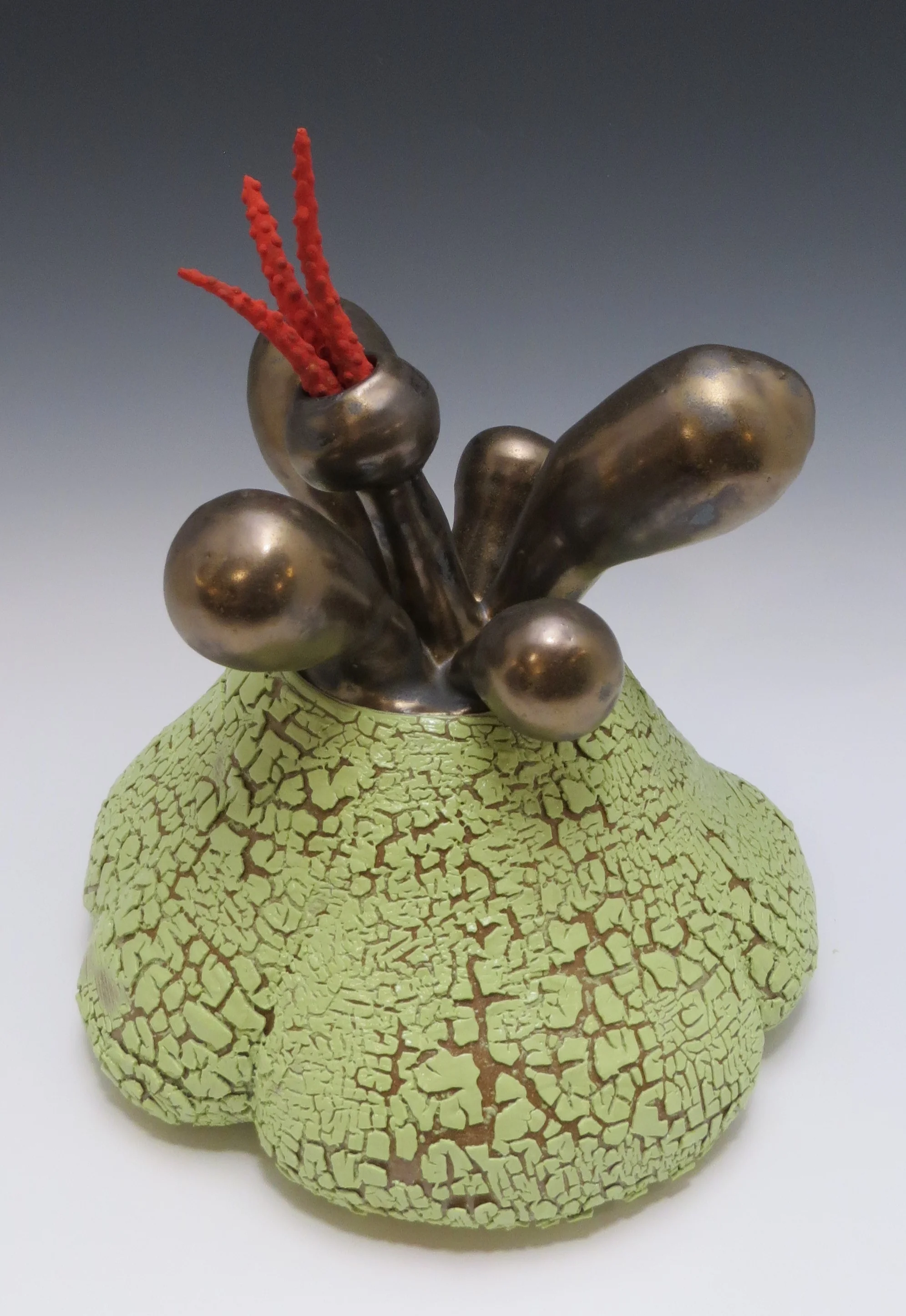 Gilded Nodes with Red Stamen