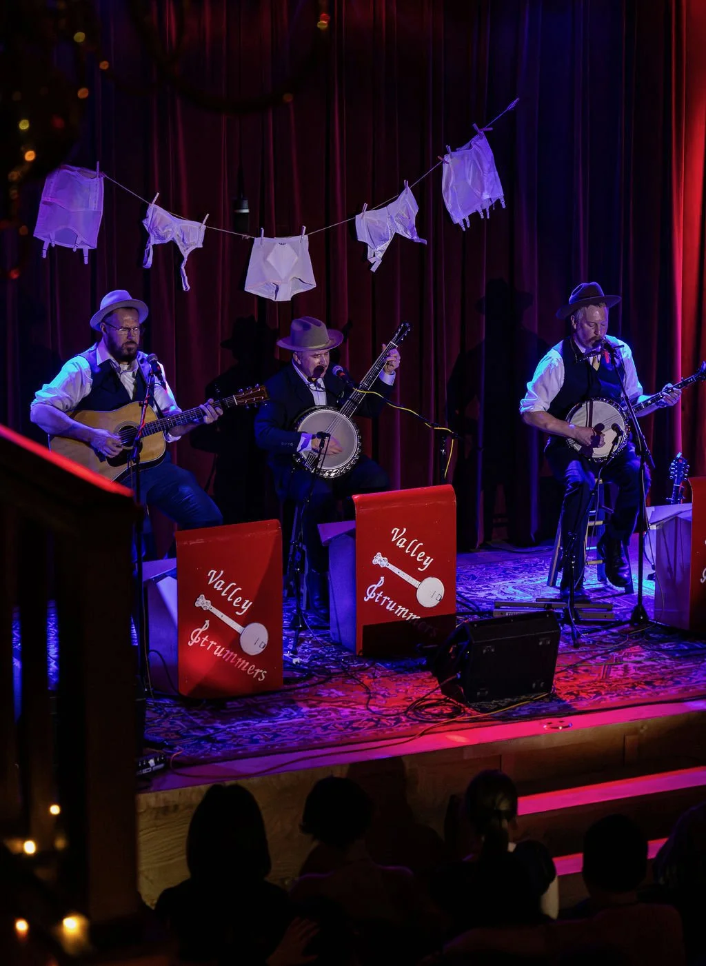 Jerry Ezold, Dan Bevan, Adam Braunschweig the valley strummers