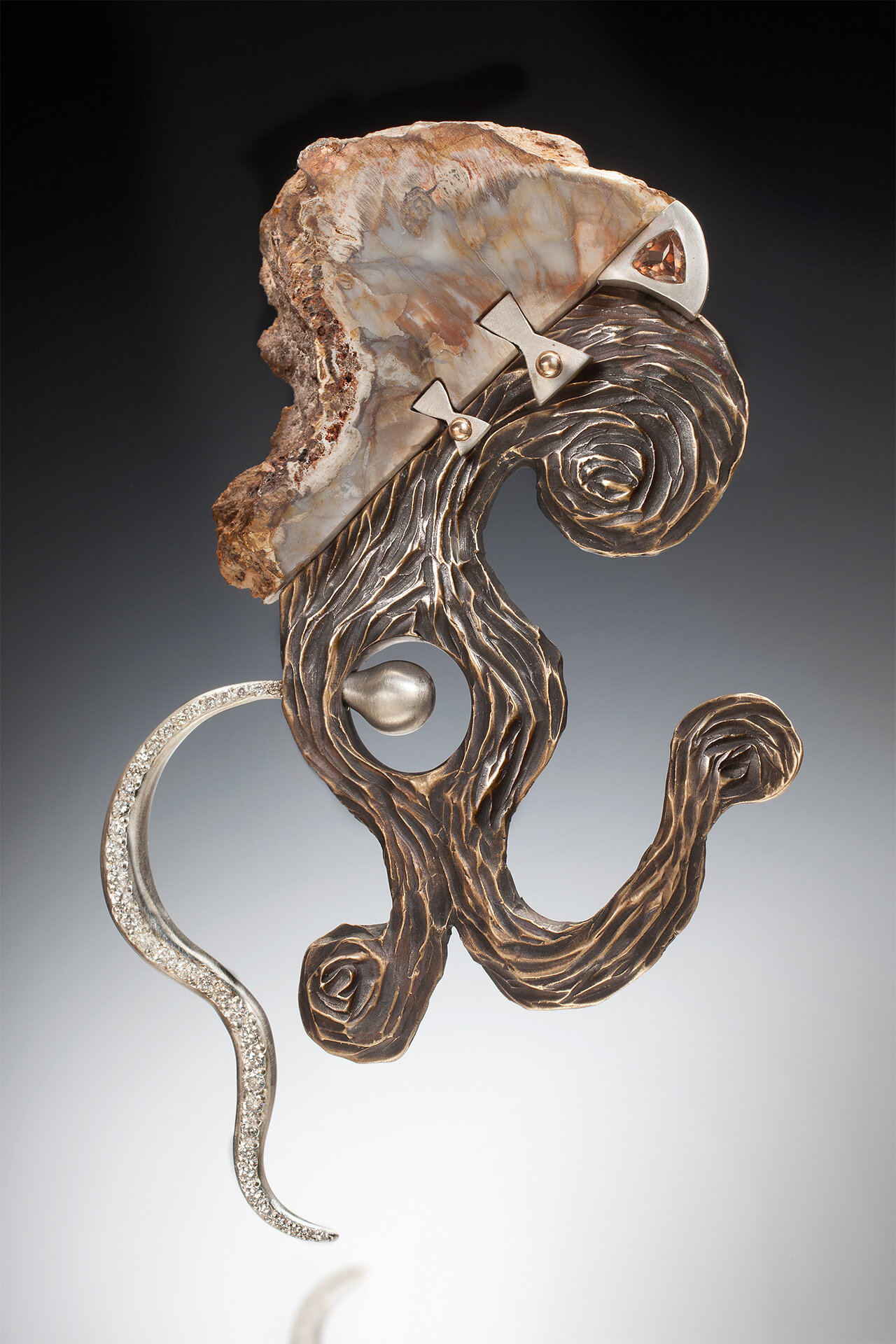 taonga brooch:pendant.jpg