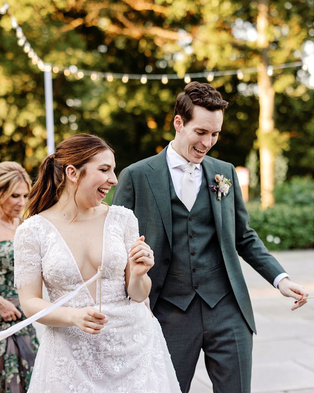 Madison and Adam also celebrated their one year anniversary on Sunday! Hope it was as magical as your wedding day ✨

Venue: @bartramsgarden 
Catering: @jh_weddings 
Coordinator: @_enchantedallureevents 
Florals: @acottagegardener 
Chuppah: @jml_chupp