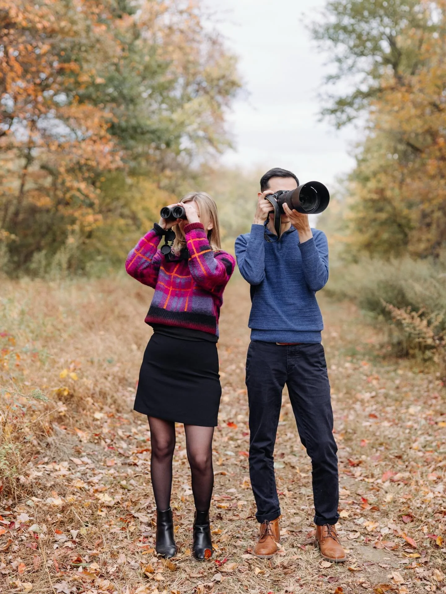 We can&rsquo;t believe it&rsquo;s December already because we&rsquo;re still thinking about the stunning fall colors this year has granted us. Grace and Yu had their engagement session at the John Heinz Wildlife Refuge, a place where they love to bir