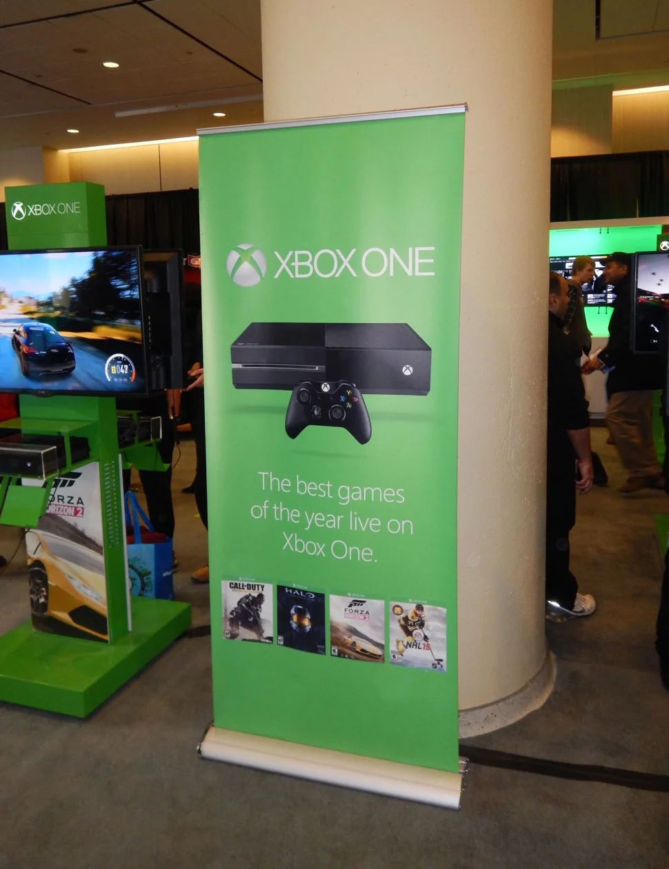 Roller Retractable banner - Xbox One