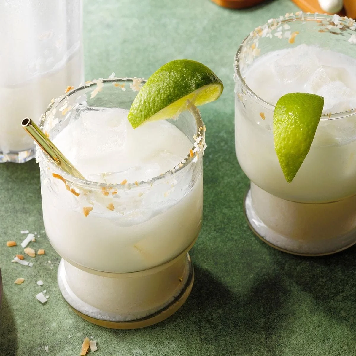 Frozen-Coconut-Margarita_EXPS_TOHX25_257582_DR_01_24_10b.jpg