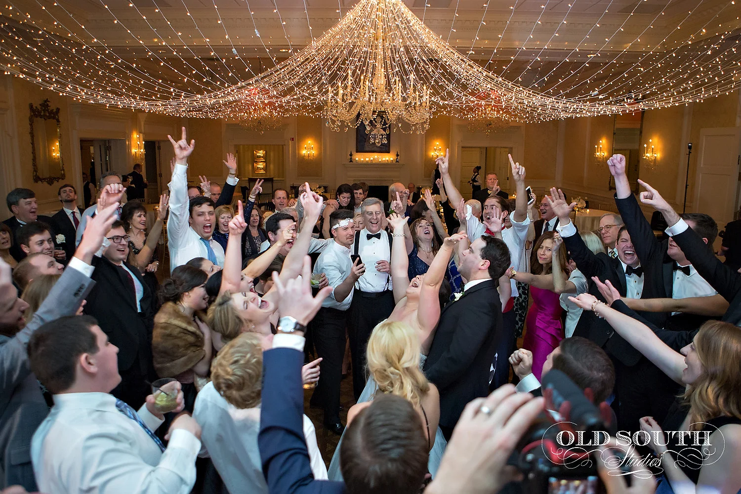 Myers Park Country Club Winter Wedding | Hallie &amp; Rob