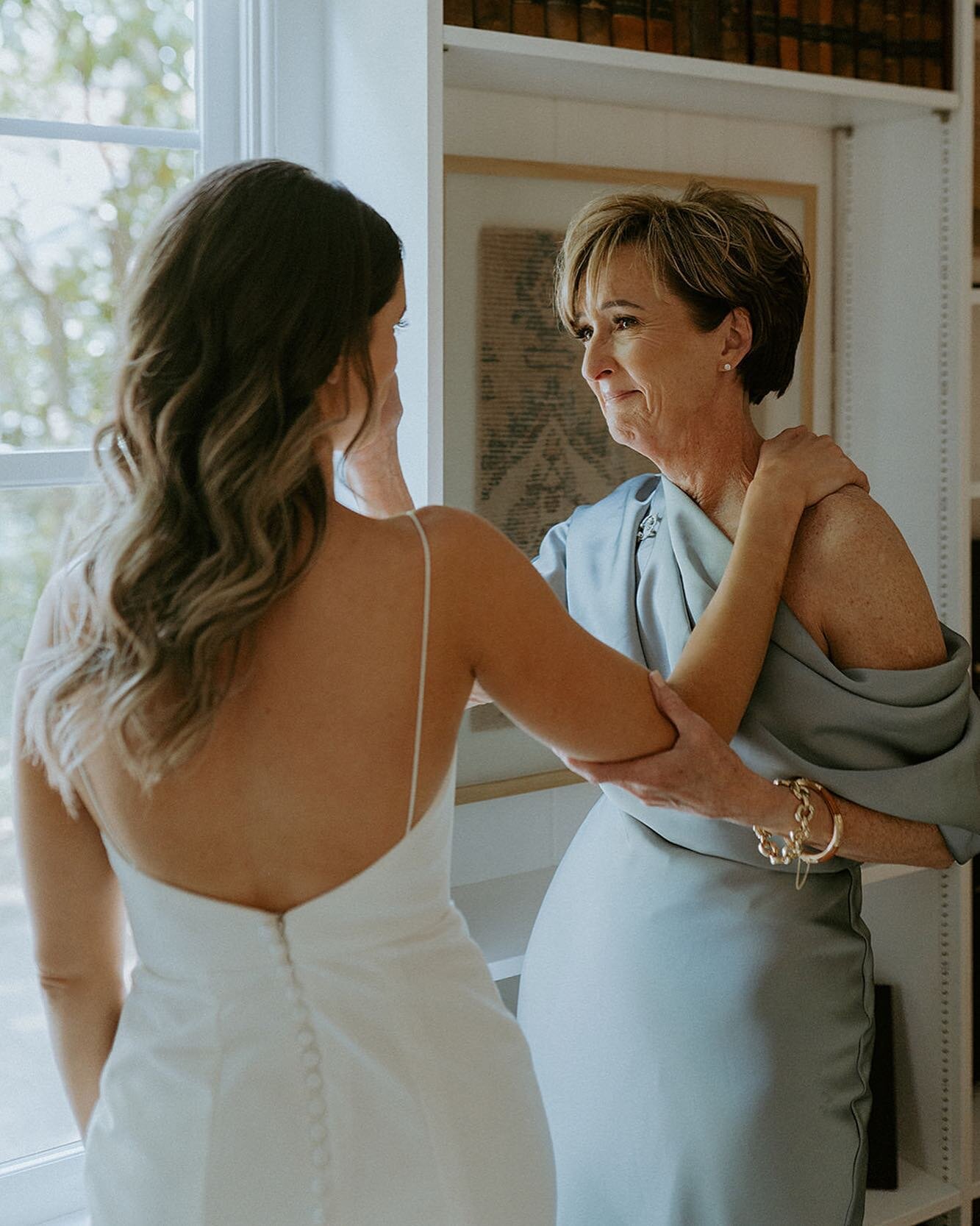The sweetest moments, there is nothing like a mother's love 🤍

(And there's so much more where this came from! See reel for more.)

Happy Mother's Day! 

📷: @hellokatiewilson | @beprettycharlotte | @lovelybridechs | @louvienne