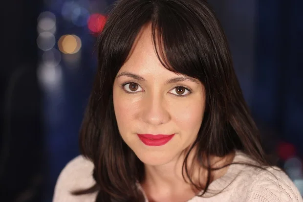 lindsay_lipstick.jpg