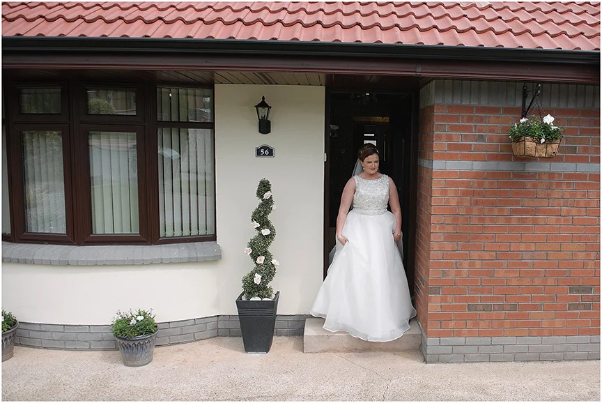 jude-browne-photography-sarah-warren-ulster-american-folk-park-waterfoot-hotel_0043.jpg