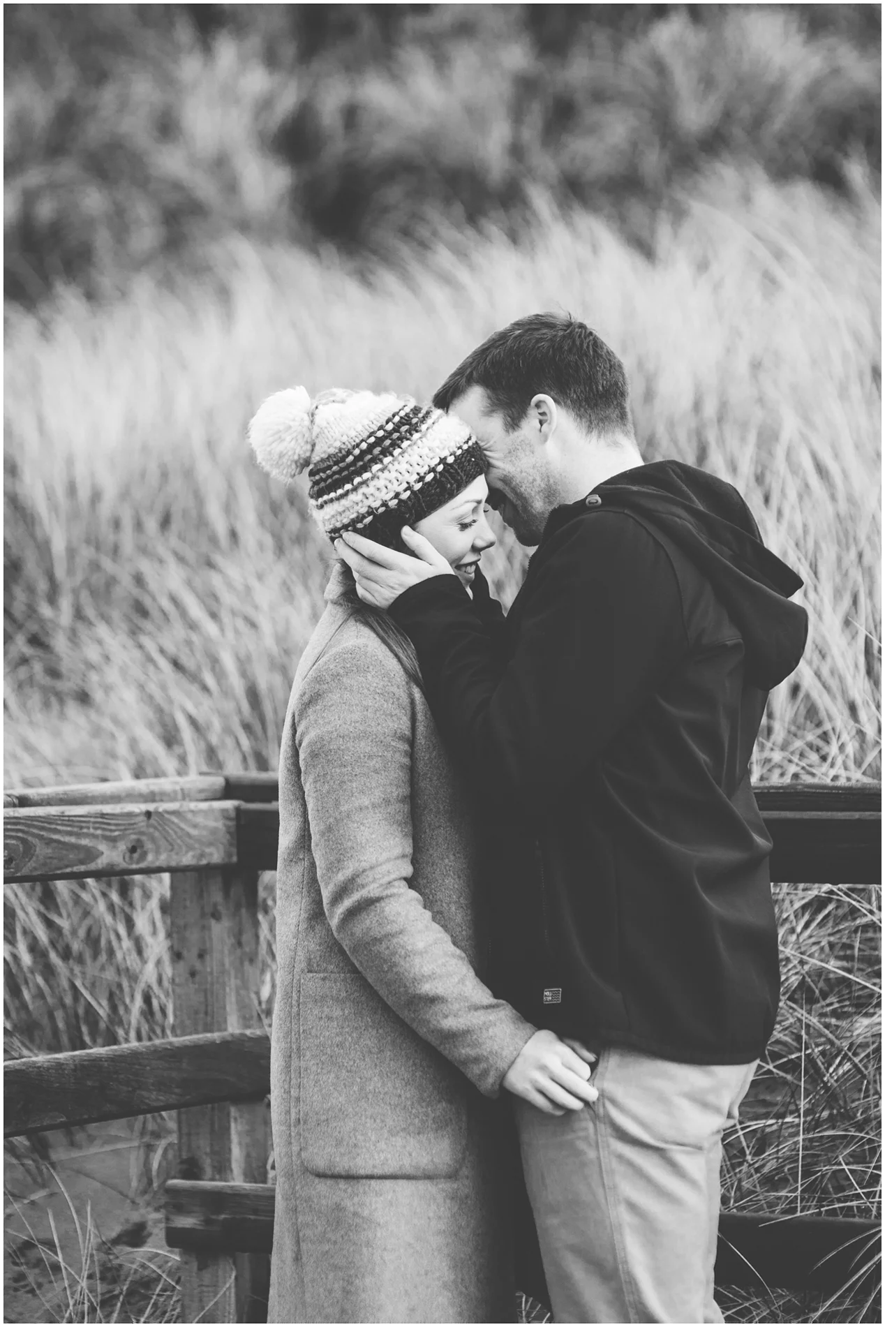 Sinead_Emmet_Rossnowlagh_Beach_pre_wedding_jude_browne_photography_0023.jpg