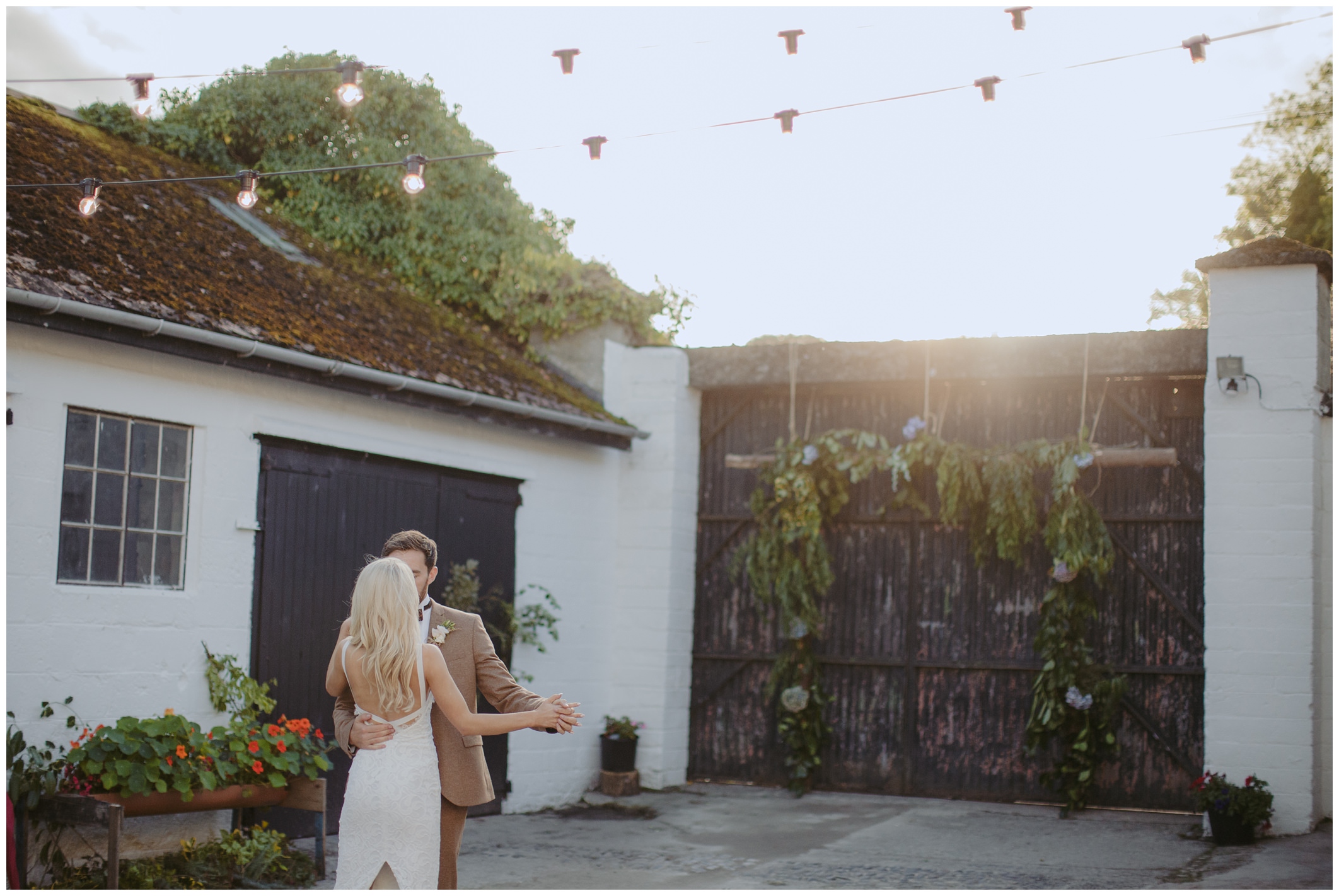 tara_neil_the_mill_alternative_quirky_wedding_jude_browne_photography_0180.jpg