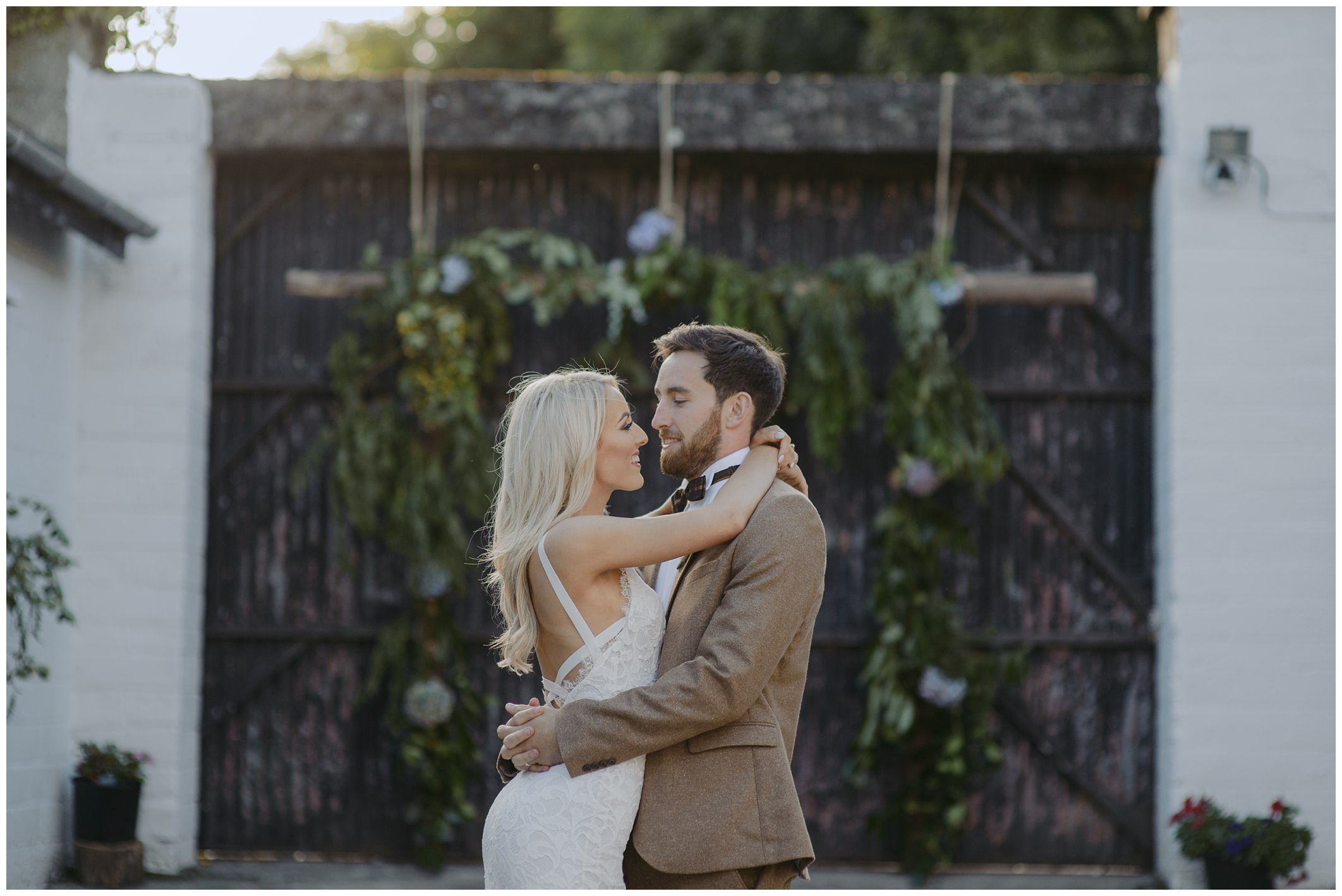 tara_neil_the_mill_alternative_quirky_wedding_jude_browne_photography_0183.jpg