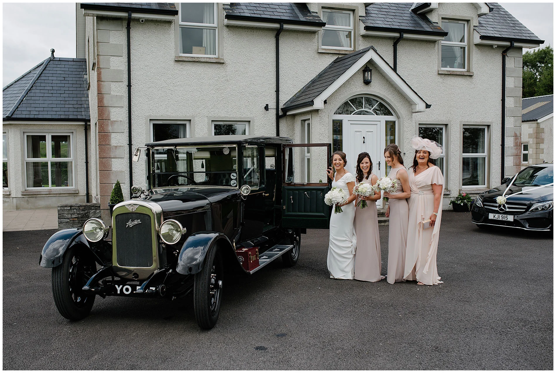 DIY-home-wedding-jude-browne-photography_0038.jpg