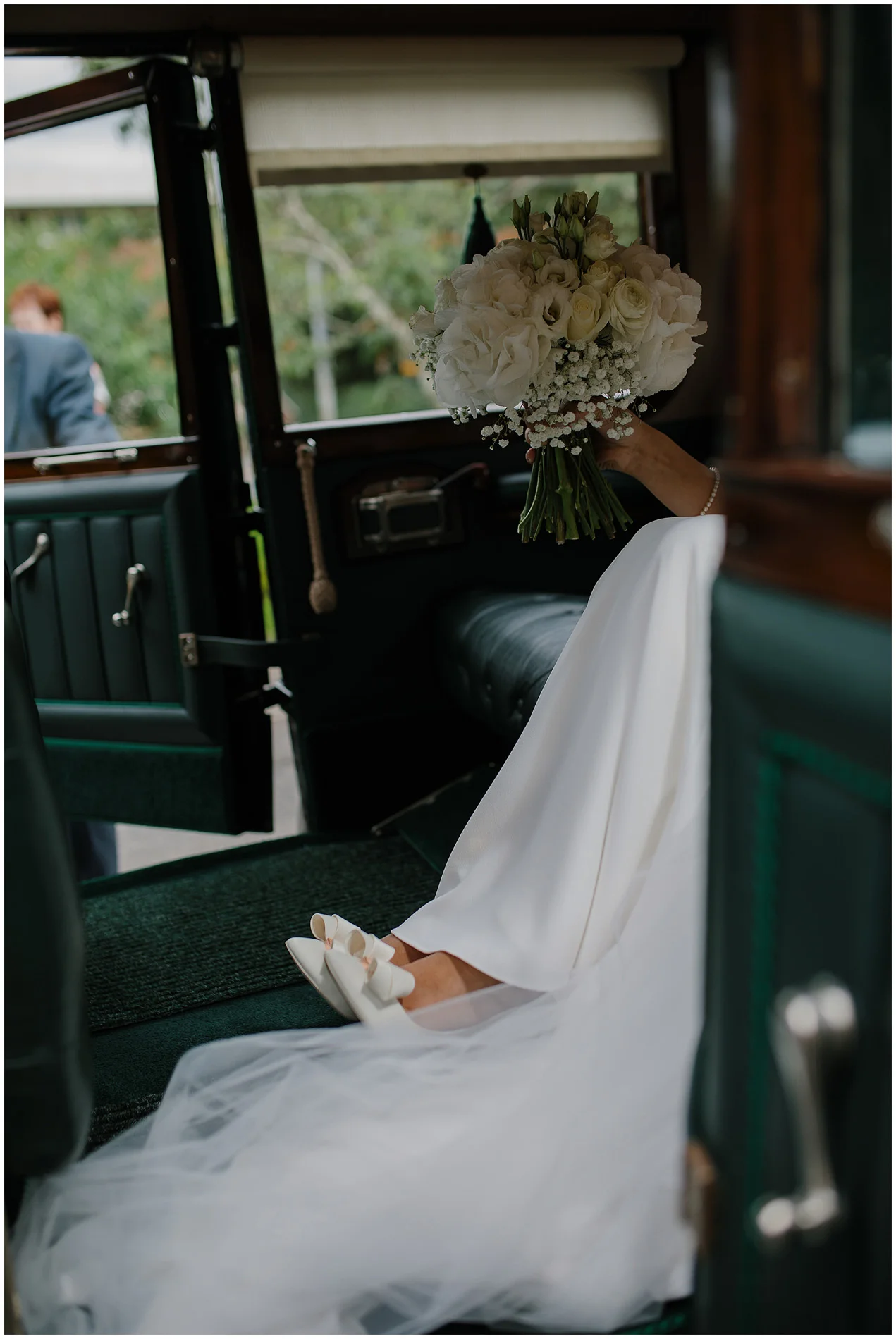 DIY-home-wedding-jude-browne-photography_0059.jpg