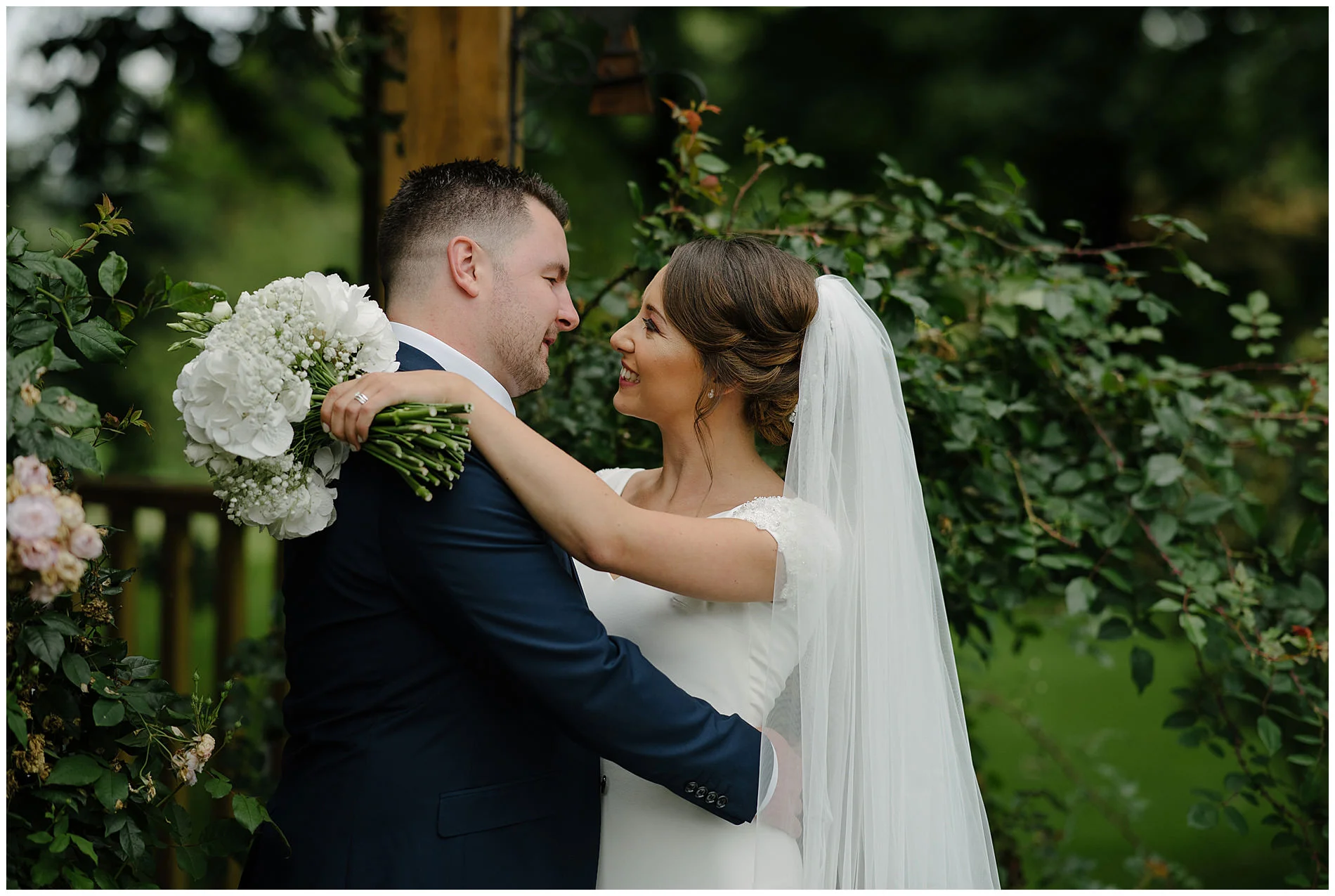DIY-home-wedding-jude-browne-photography_0148.jpg