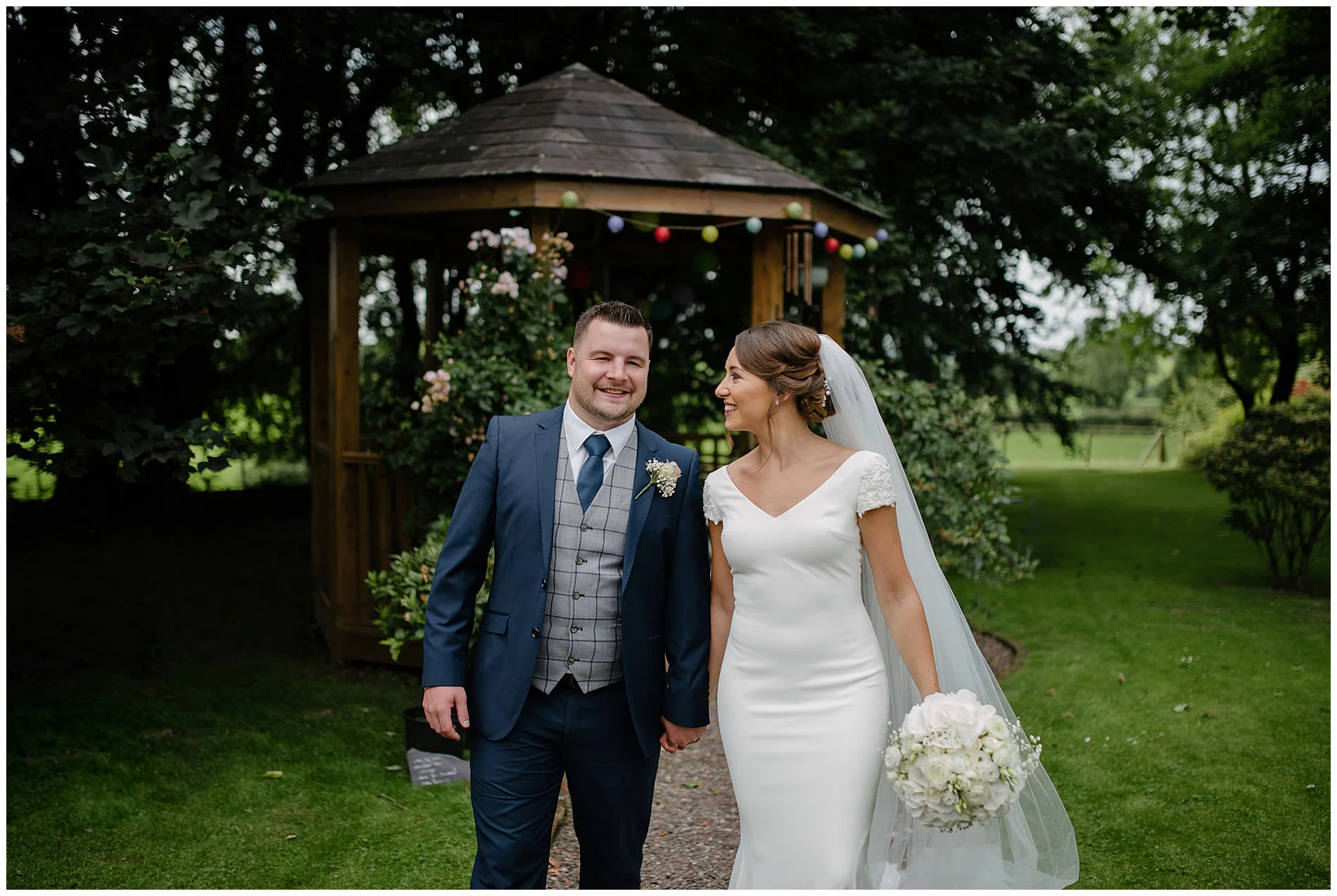 DIY-home-wedding-jude-browne-photography_0150.jpg