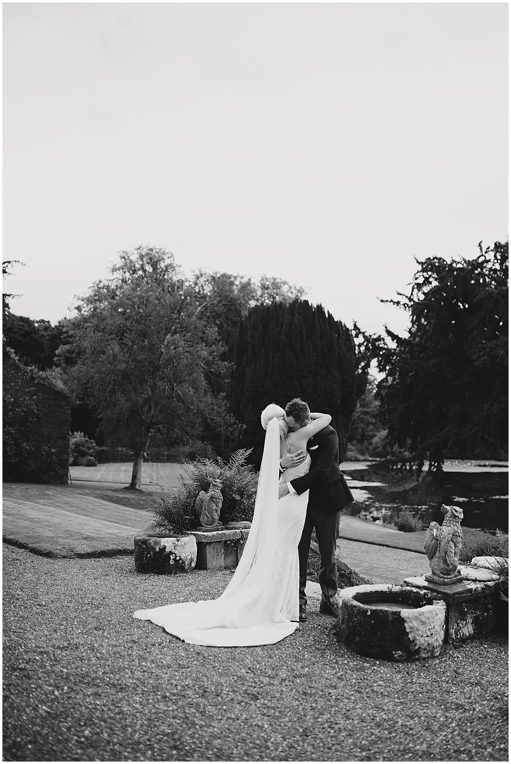 tempo-manor-wedding-jude-browne-photography_0105.jpg