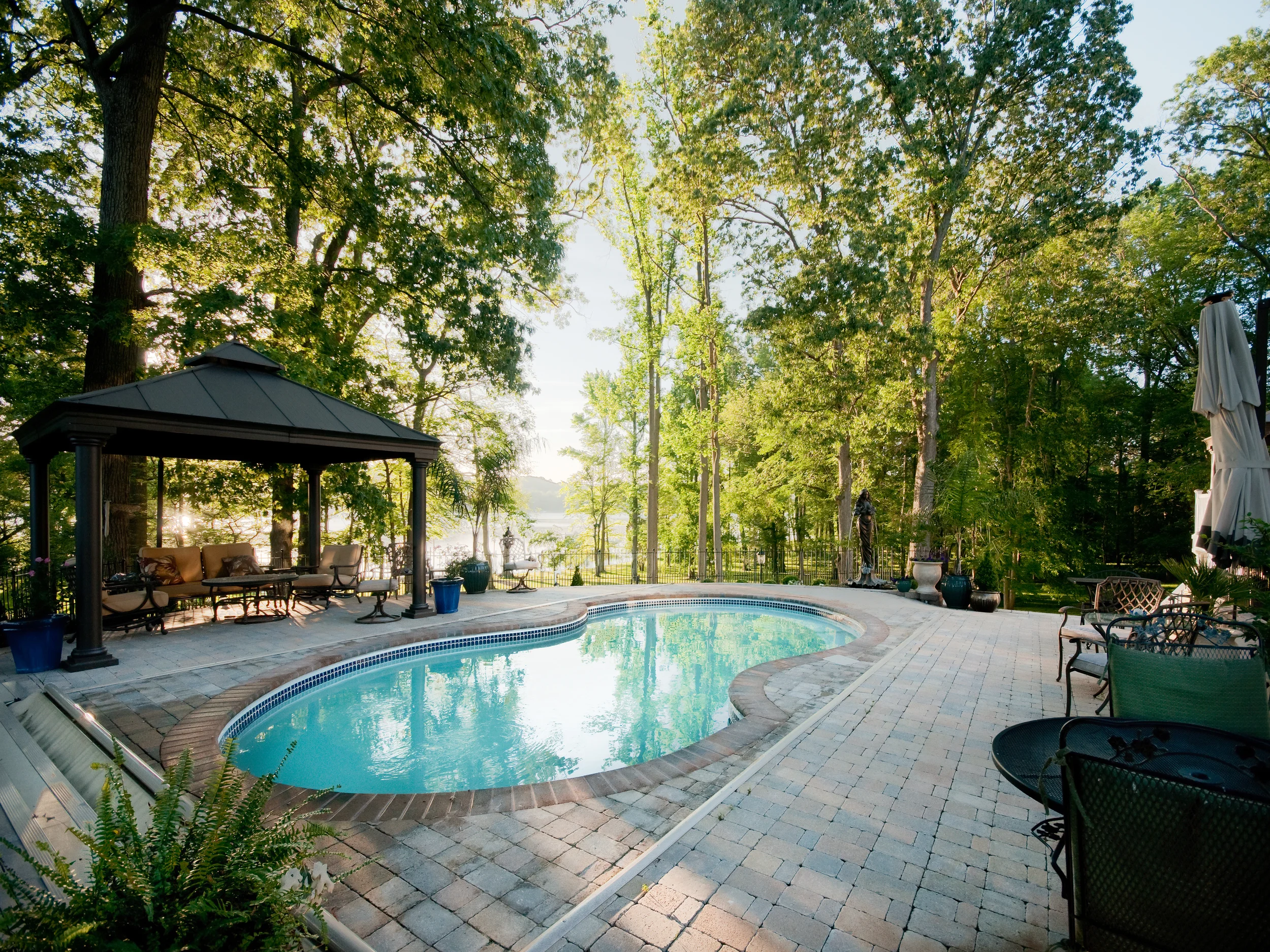 Pool Photograph Home for Sale
