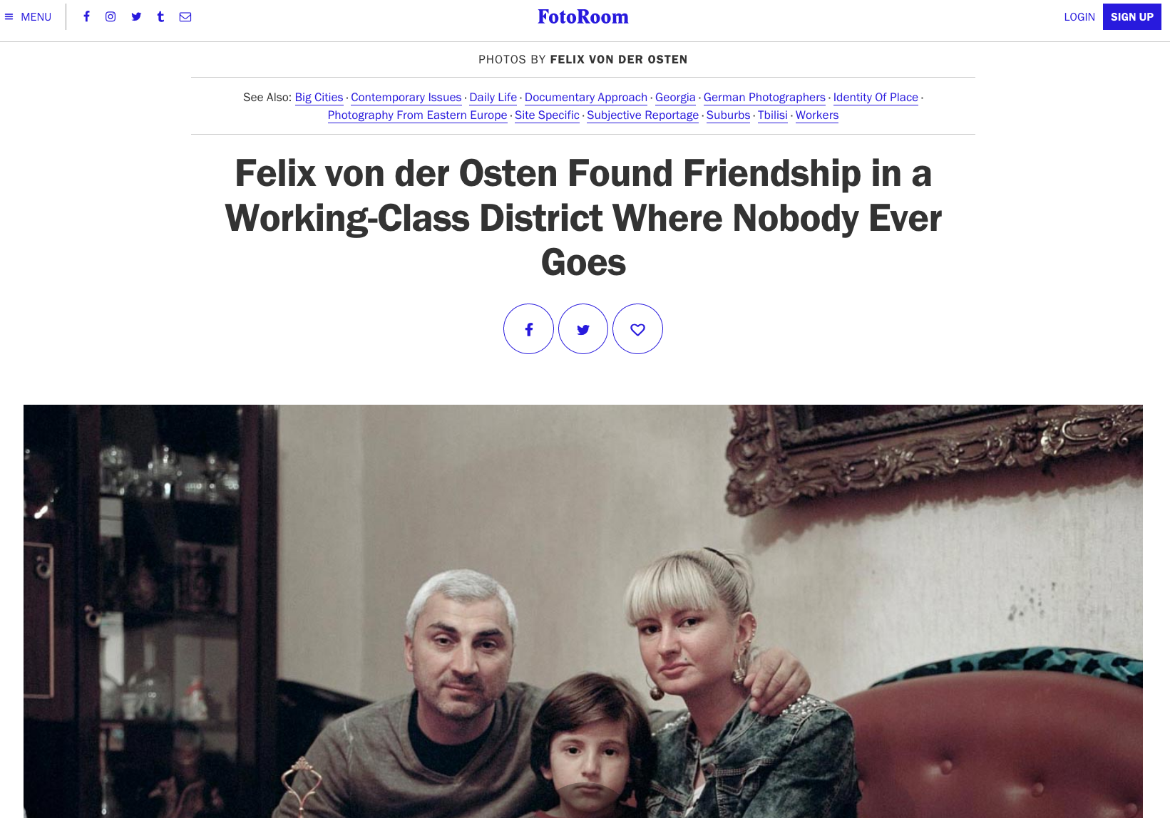 The FotoRoom website