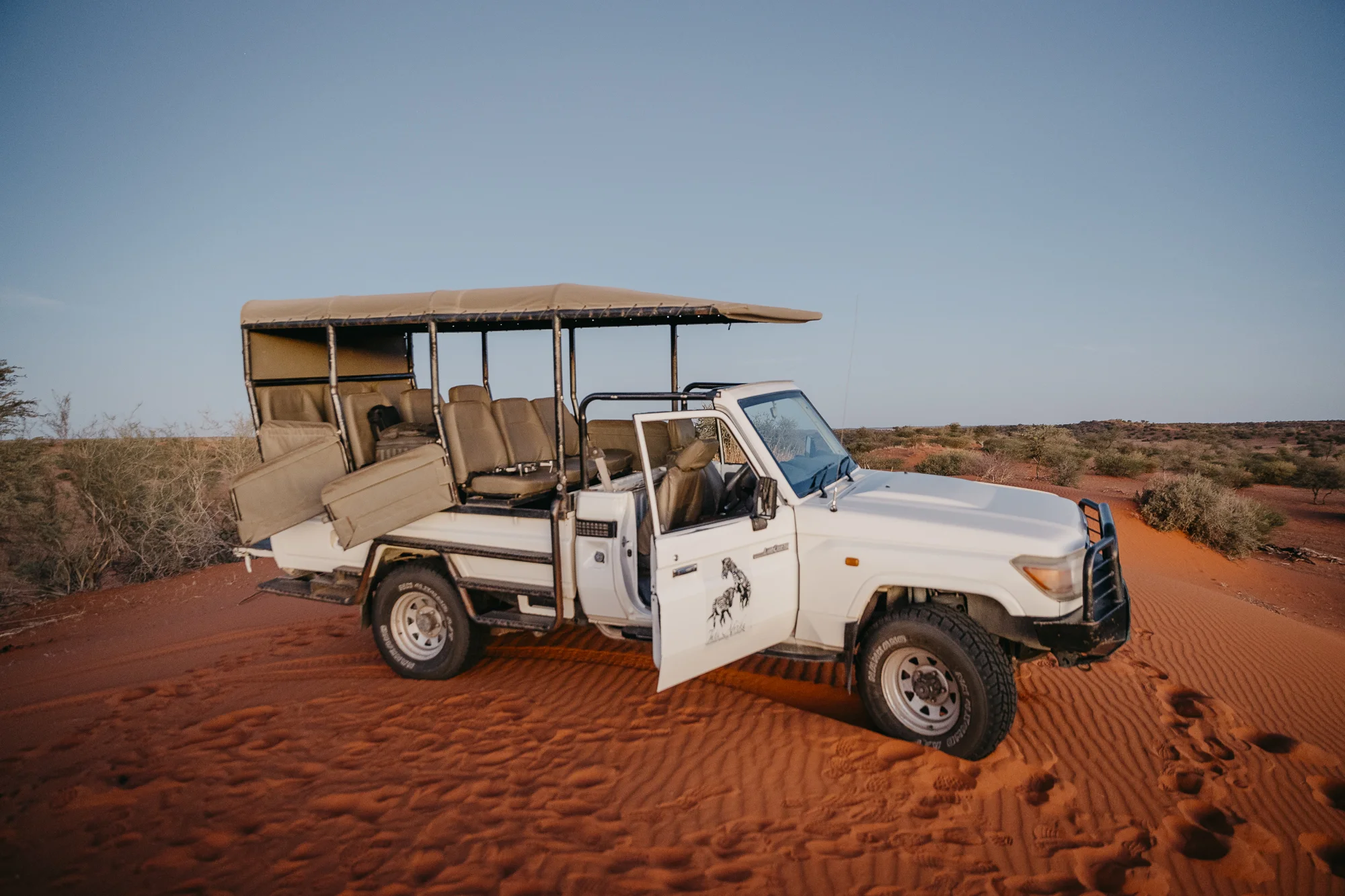 061518_Namibia_PIXd2camF_00434.jpg