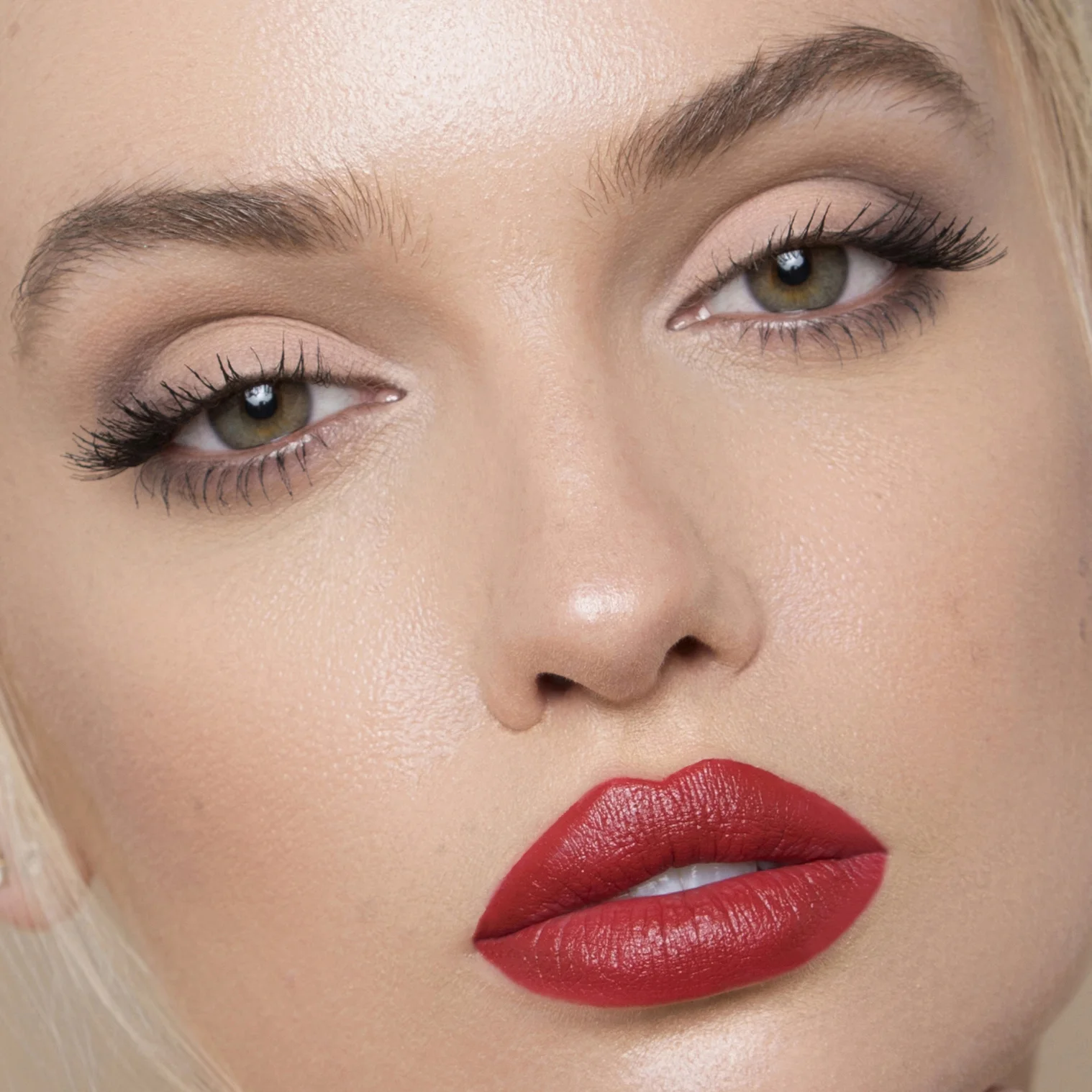 Jasmine_S_Beauty_Emily_Gualdoni_Photography_008Border copy.jpg