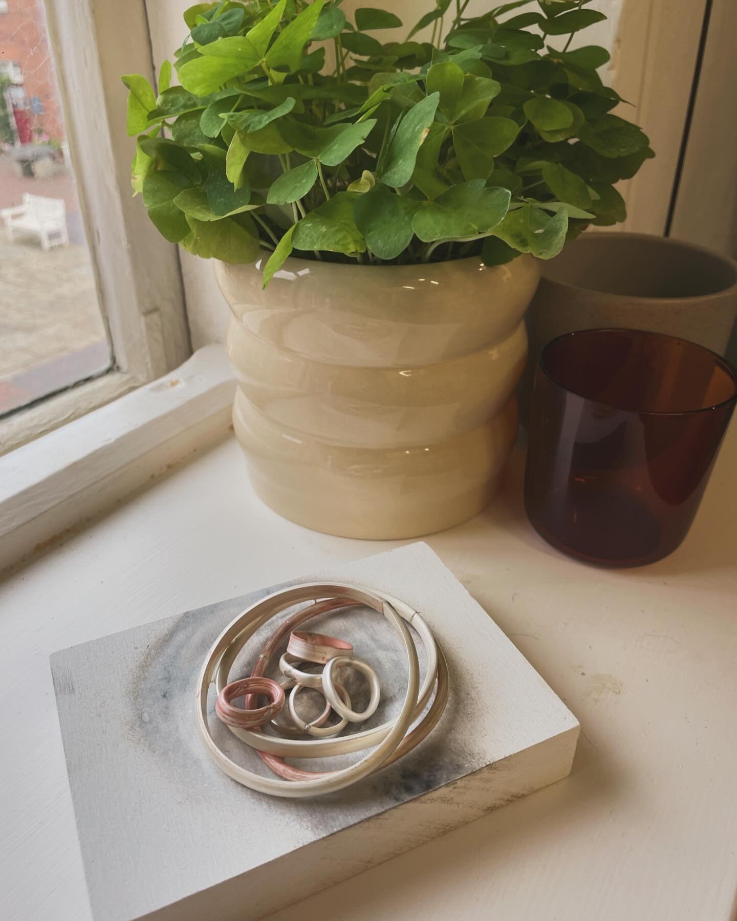 Here are some examples of the rings and bangles you can make in a day during the ring or bangle workshops. I&rsquo;ll be shaping/ polishing and hammering these this weekend. So if you&rsquo;d like to come and see what you could be making in September