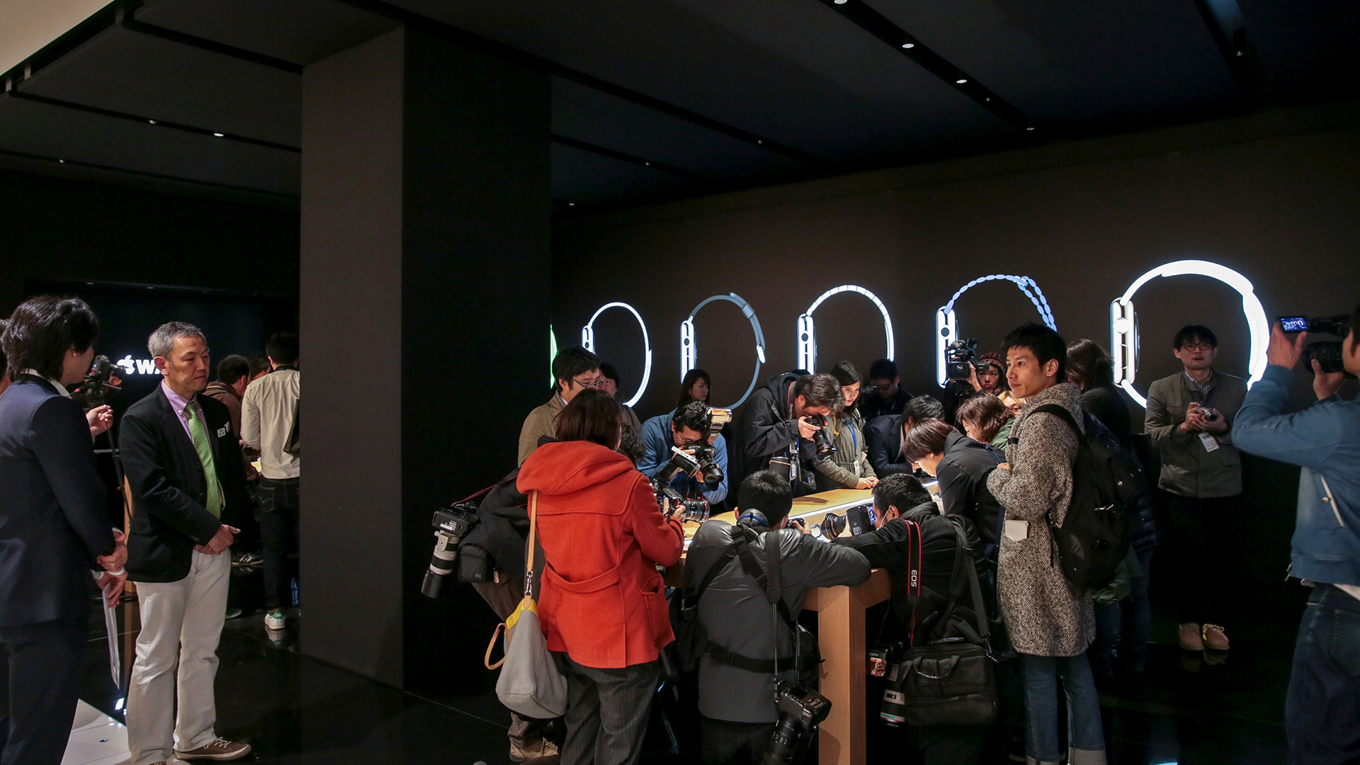 AppleWatch_Isetan_05.png