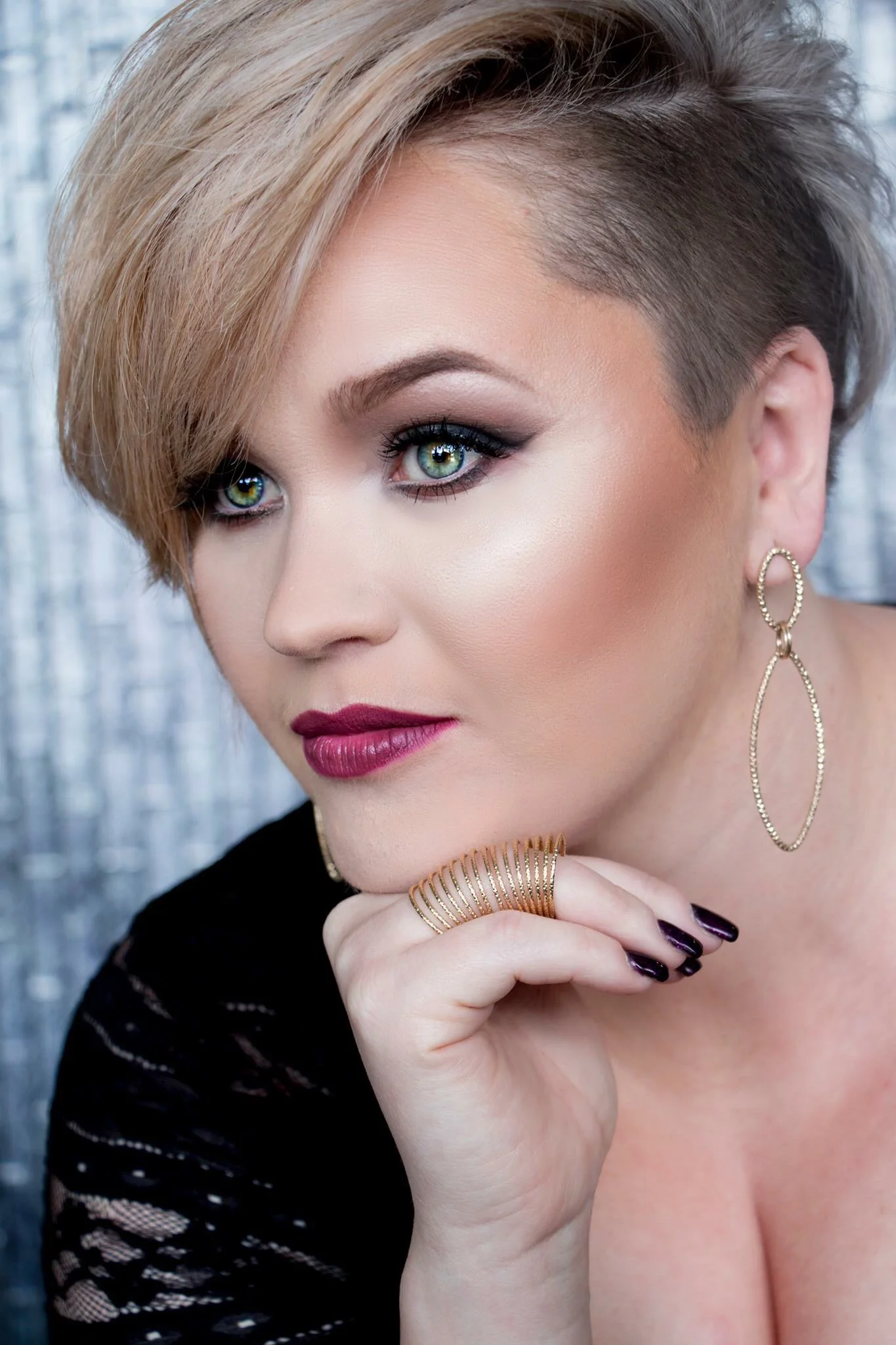 July Featured Artist: Cassandra Platinum