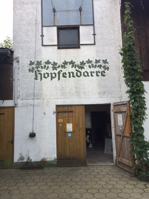 vår humleodlares Hopfendarre (humletork)