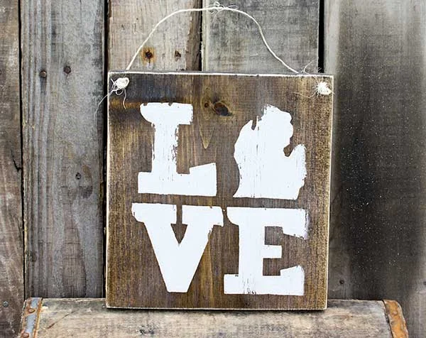 Small Love Michigan Wood Sign - Espresso & Cream - WSS1