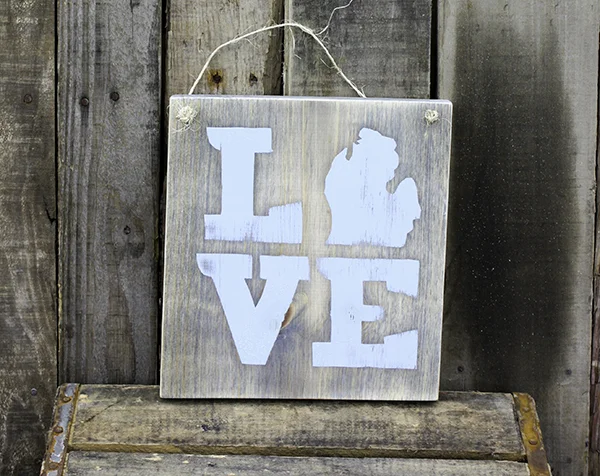 Small Love Michigan Wood Sign - Gray & Cream - WSS2