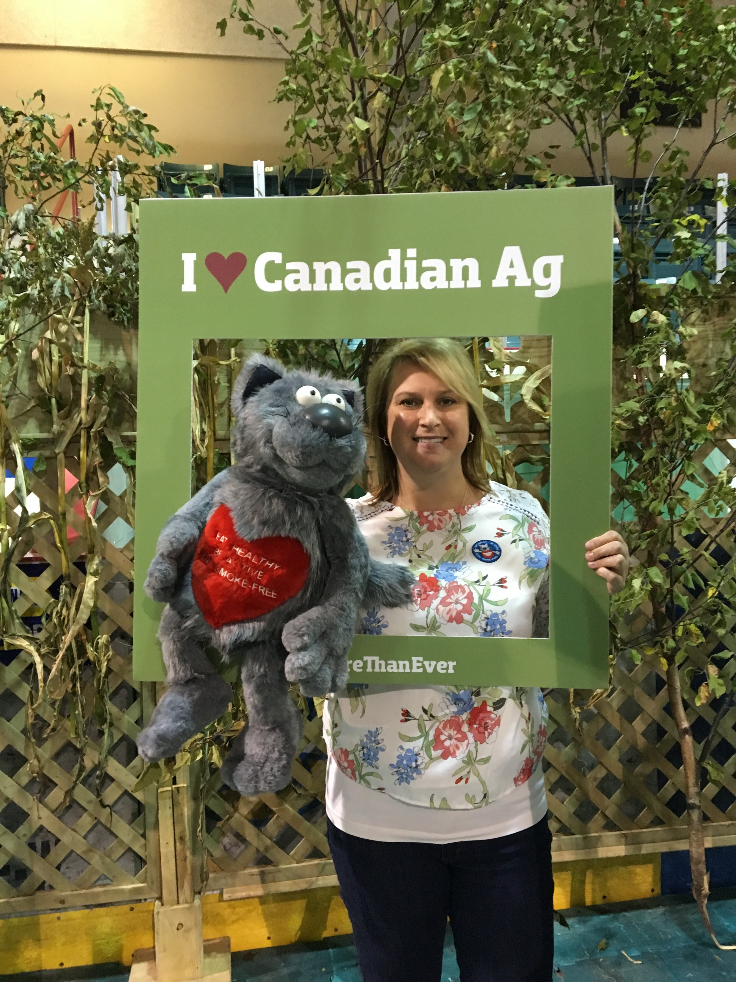 jill with Ticker at Ag event.jpg