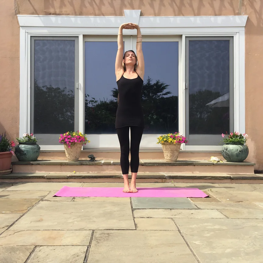 Urdhva Baddhangulyasana