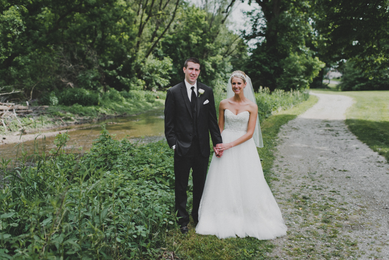 Classic-Ohio-Wedding-CoveredBridgePark-31.jpg