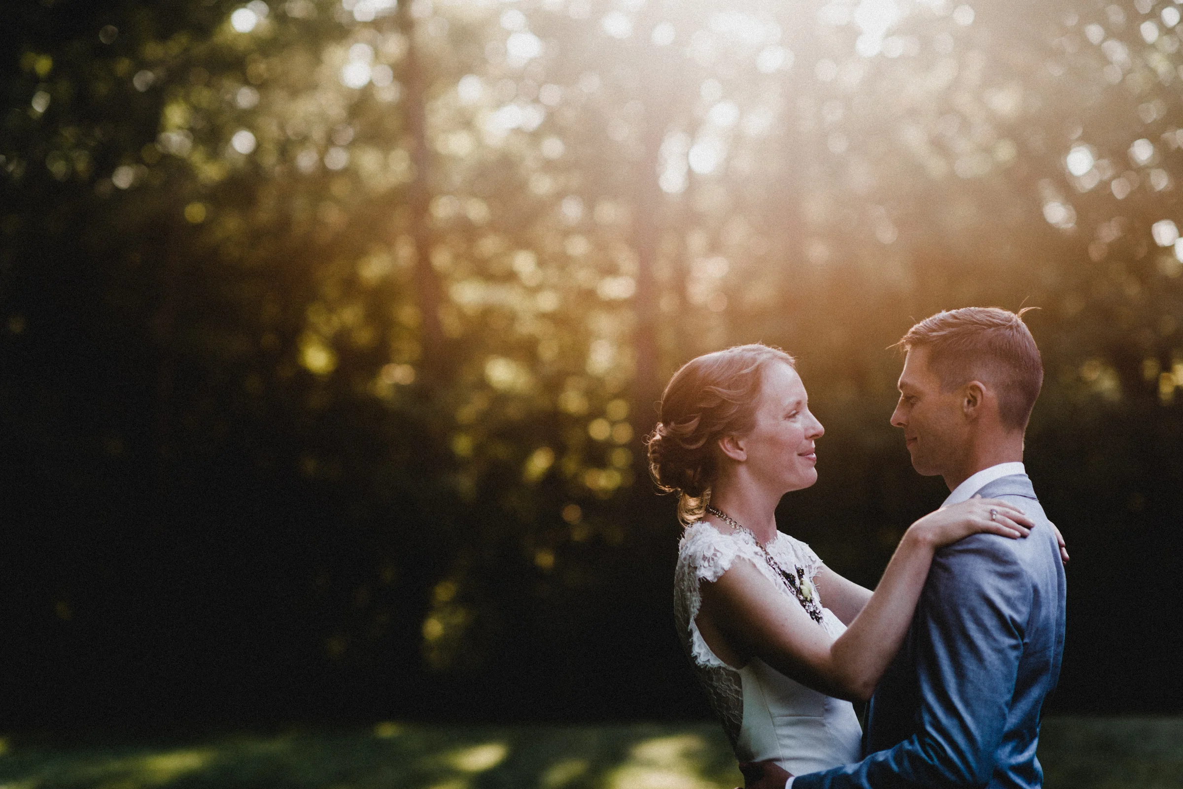 Intimate-Backyard-Farmhouse-Ohio-Wedding-Andi+Ben_Mallory+Justin-Photographers-232.JPG