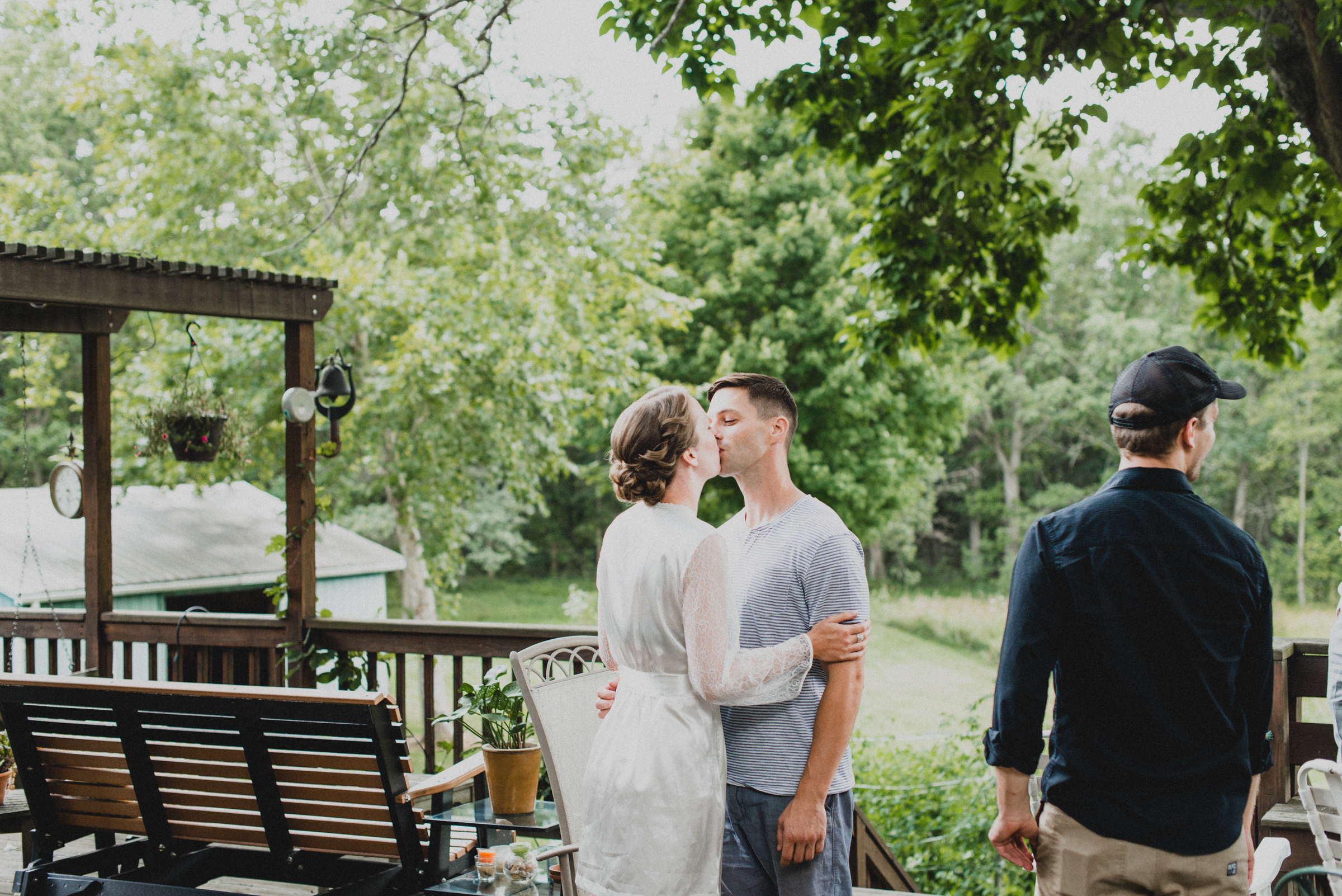 Intimate-Backyard-Farmhouse-Ohio-Wedding-Andi+Ben_Mallory+Justin-Photographers-35.JPG