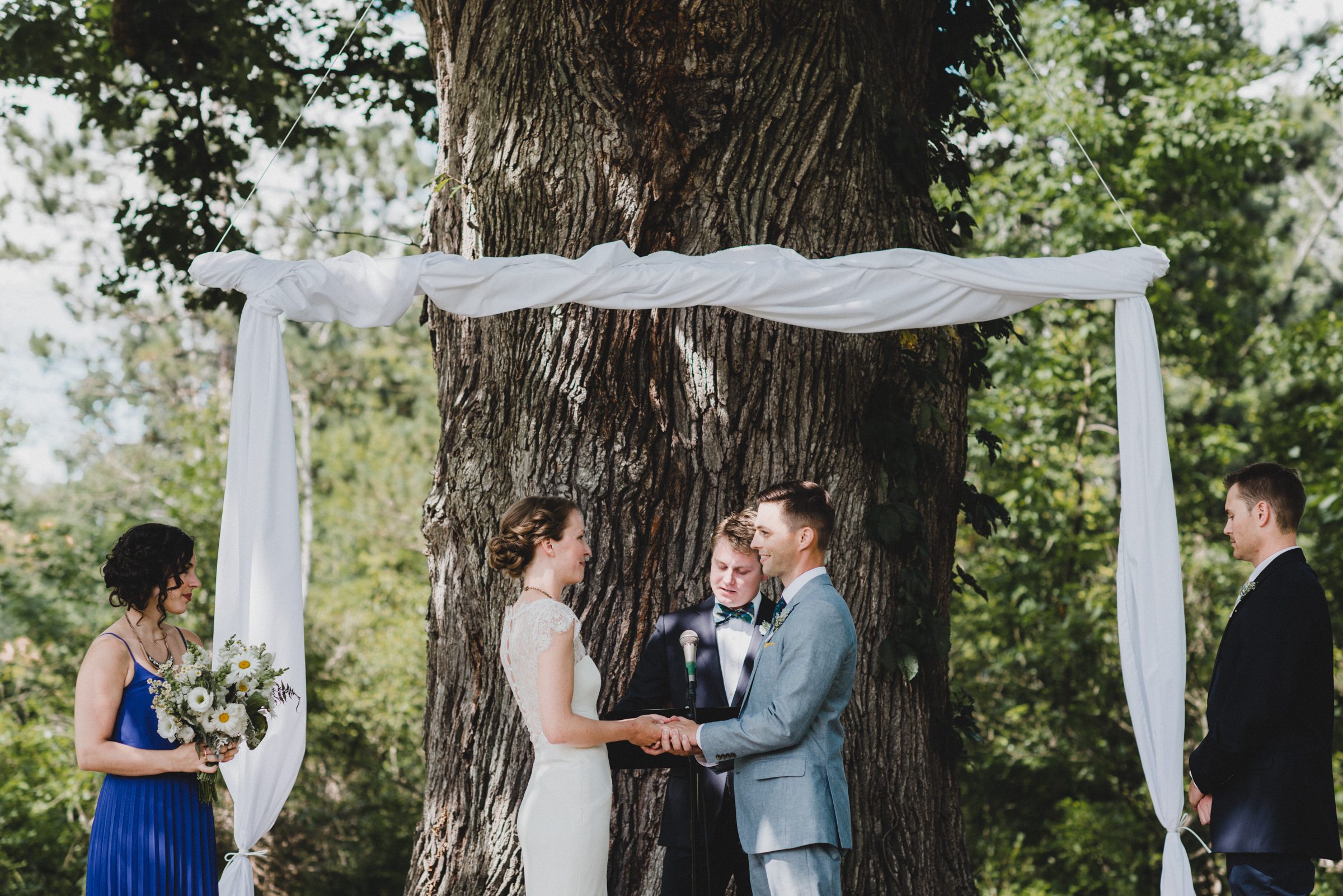 Intimate-Backyard-Farmhouse-Ohio-Wedding-Andi+Ben_Mallory+Justin-Photographers-165.JPG