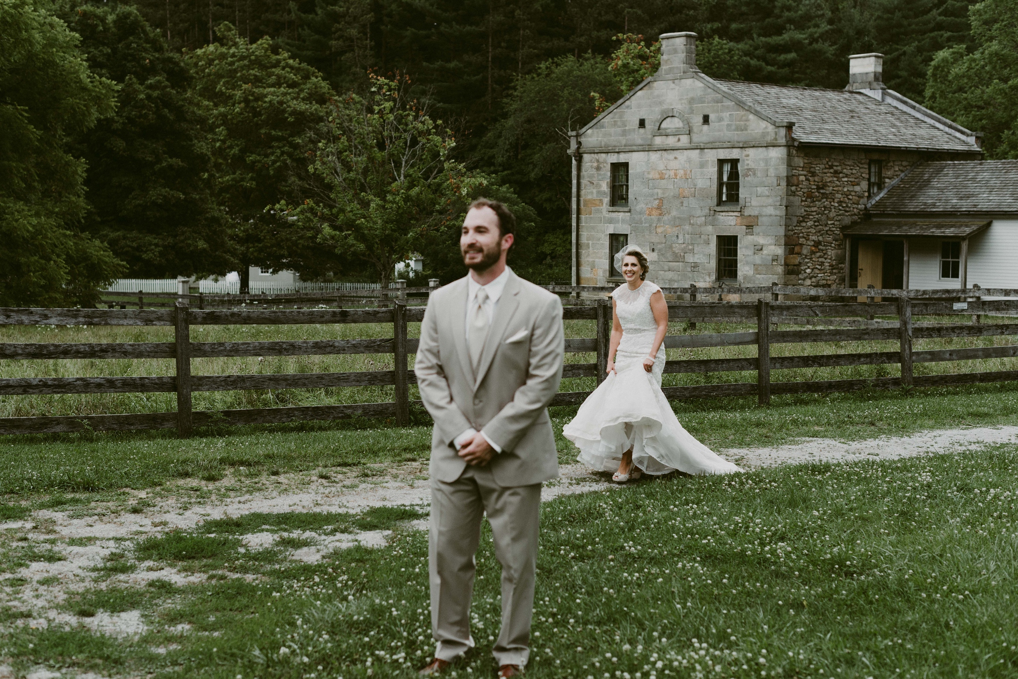 Hines-Hill-Farm-Cuyahoga-Valley-National-Park-Wedding_Emi+Andy_MJPHOTO-75.jpg