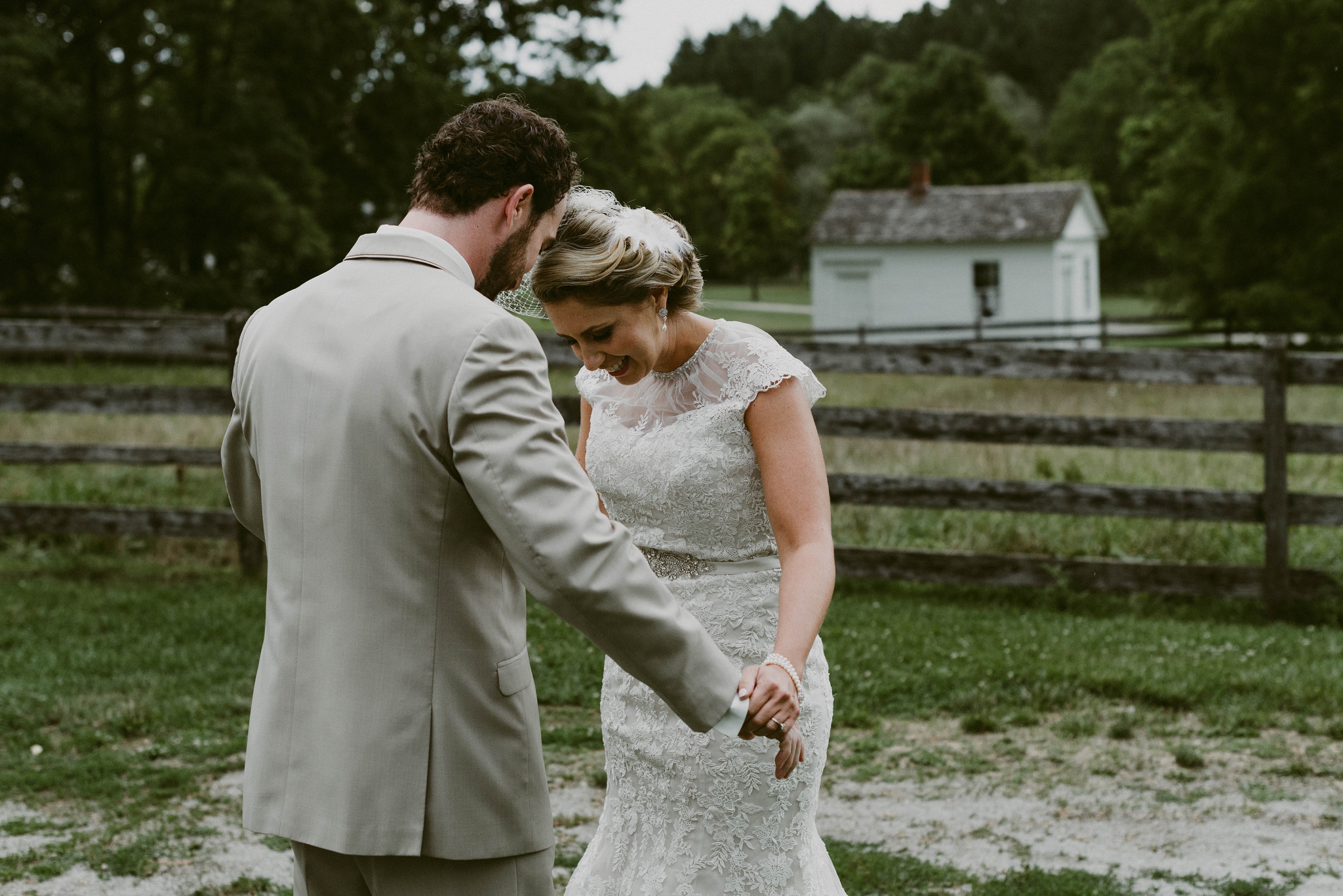 Hines-Hill-Farm-Cuyahoga-Valley-National-Park-Wedding_Emi+Andy_MJPHOTO-80.jpg